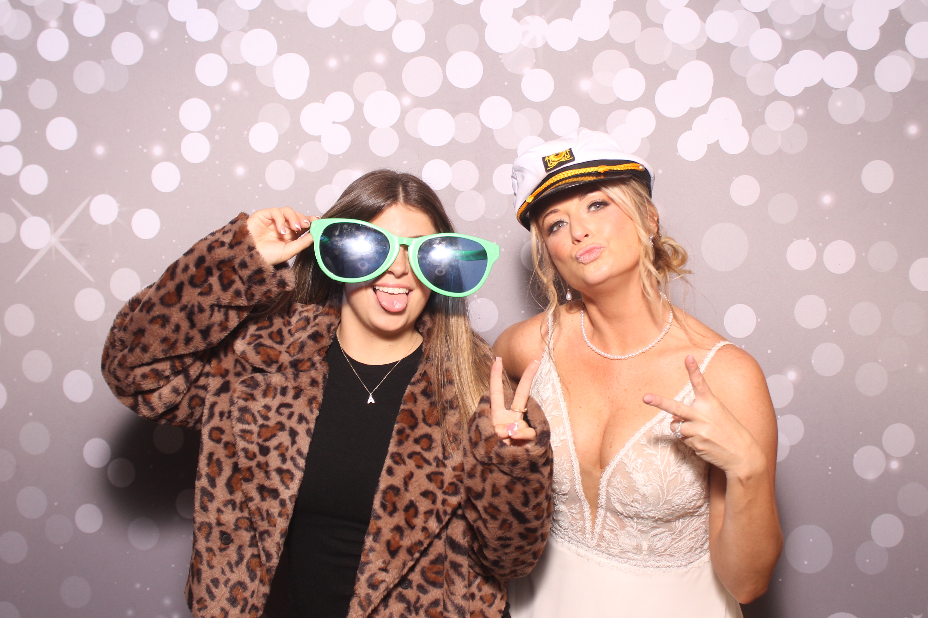 Brittany and KJ's Wedding!! | View more photos from the event at gallery.photoboothcincy.com/u/PhotoBoothCincy/Brittany-and-KJs-Wedding