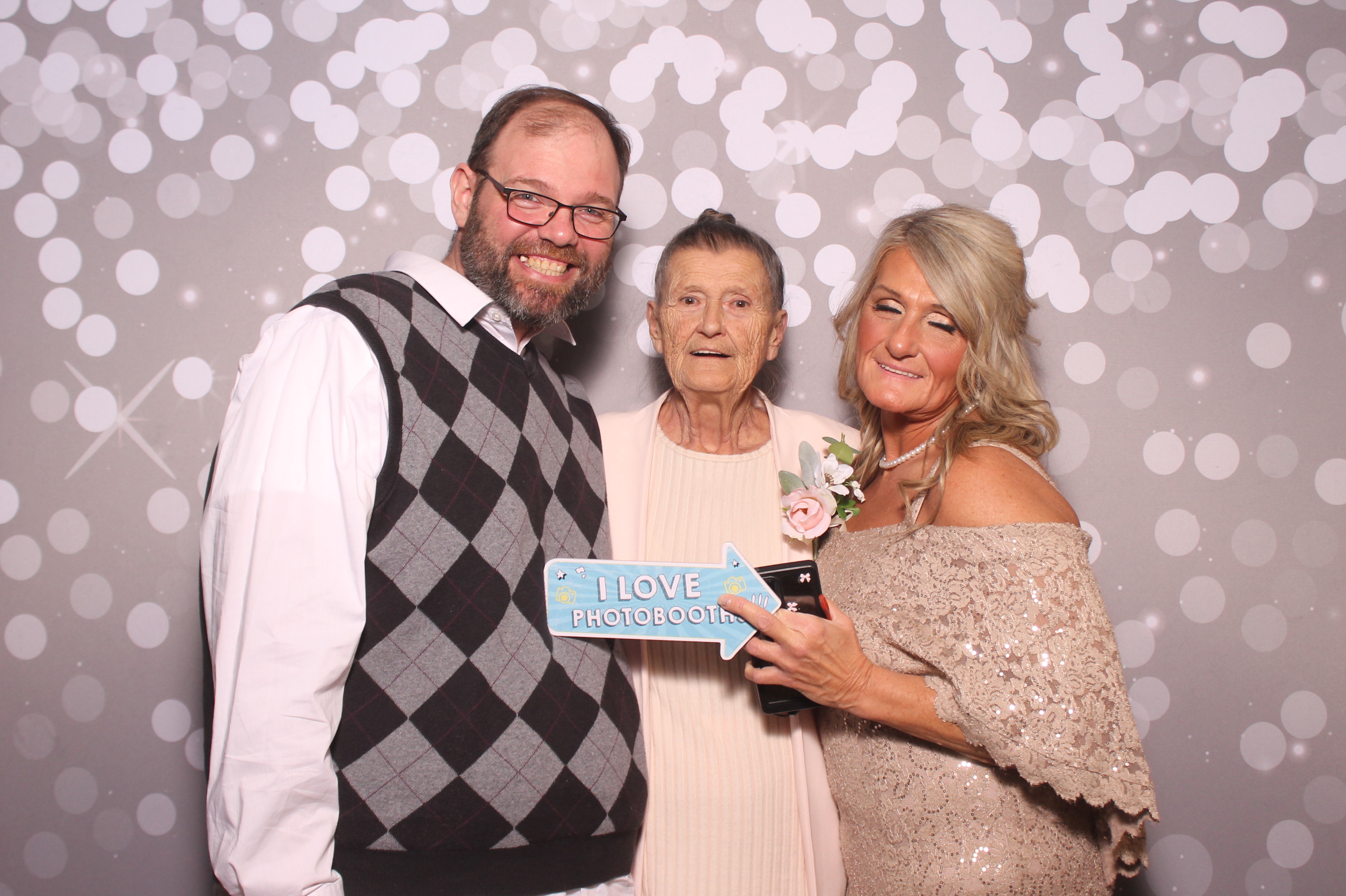 Brittany and KJ's Wedding!! | View more photos from the event at gallery.photoboothcincy.com/u/PhotoBoothCincy/Brittany-and-KJs-Wedding