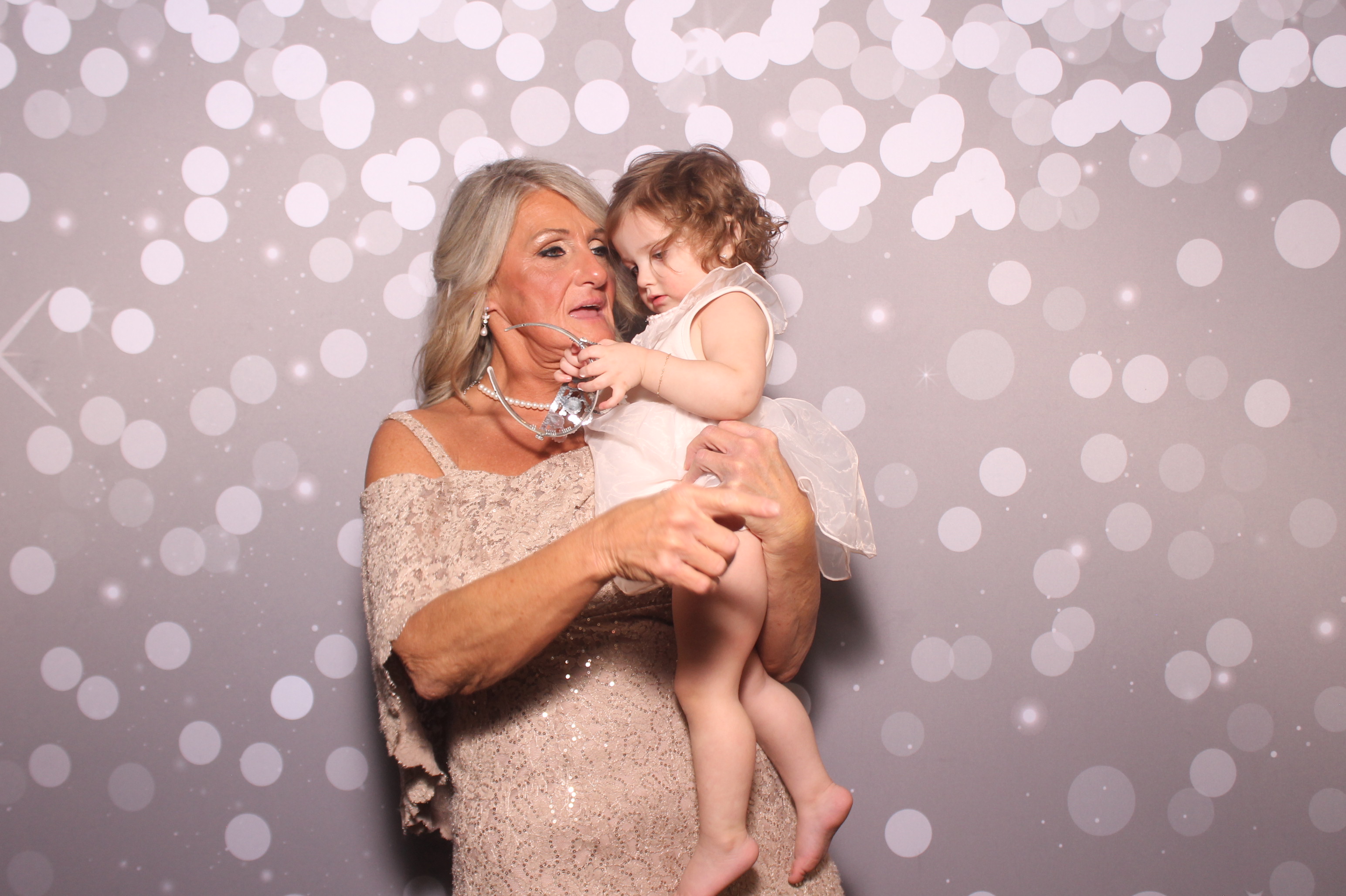 Brittany and KJ's Wedding!! | View more photos from the event at gallery.photoboothcincy.com/u/PhotoBoothCincy/Brittany-and-KJs-Wedding