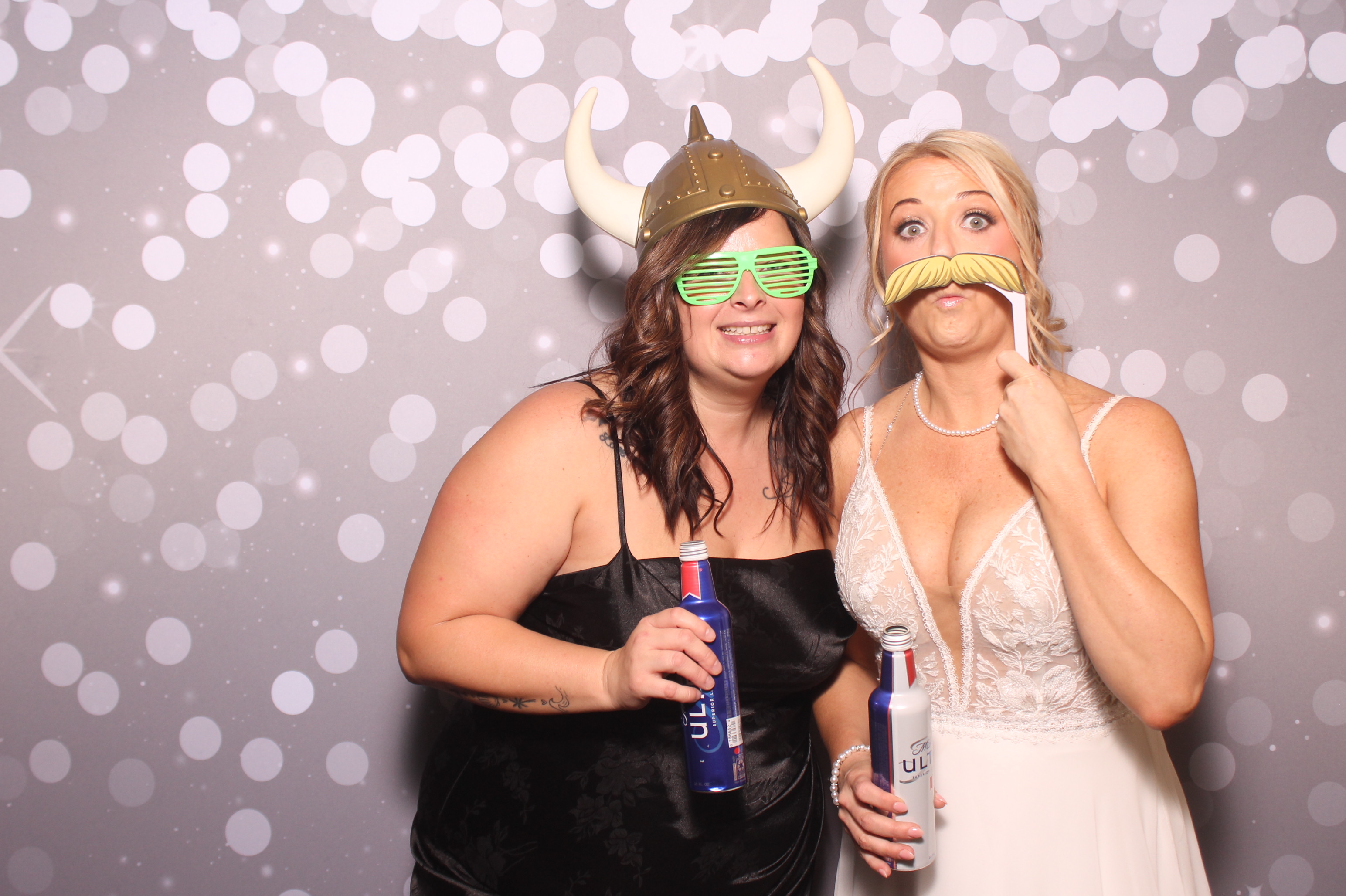 Brittany and KJ's Wedding!! | View more photos from the event at gallery.photoboothcincy.com/u/PhotoBoothCincy/Brittany-and-KJs-Wedding