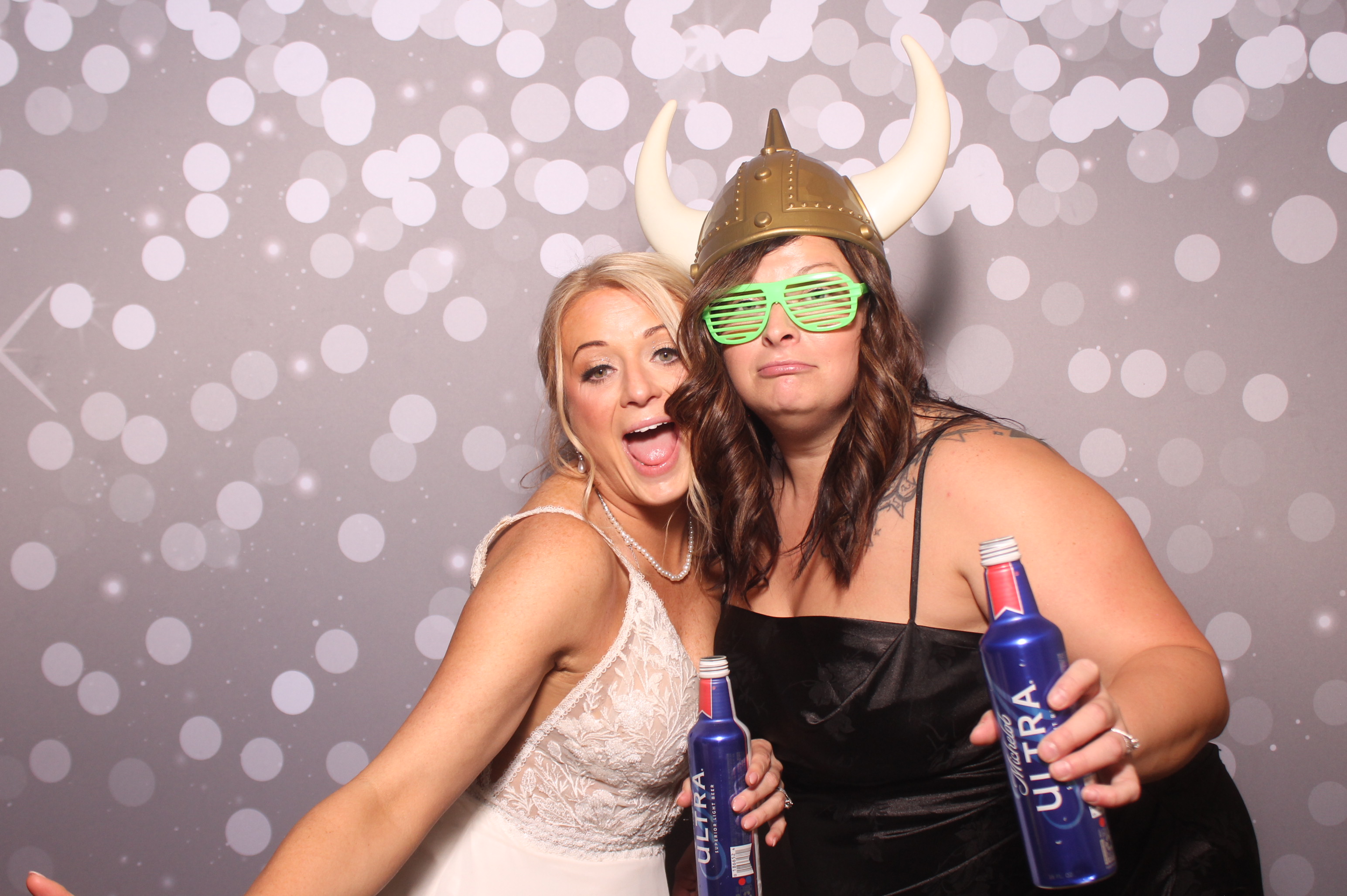 Brittany and KJ's Wedding!! | View more photos from the event at gallery.photoboothcincy.com/u/PhotoBoothCincy/Brittany-and-KJs-Wedding