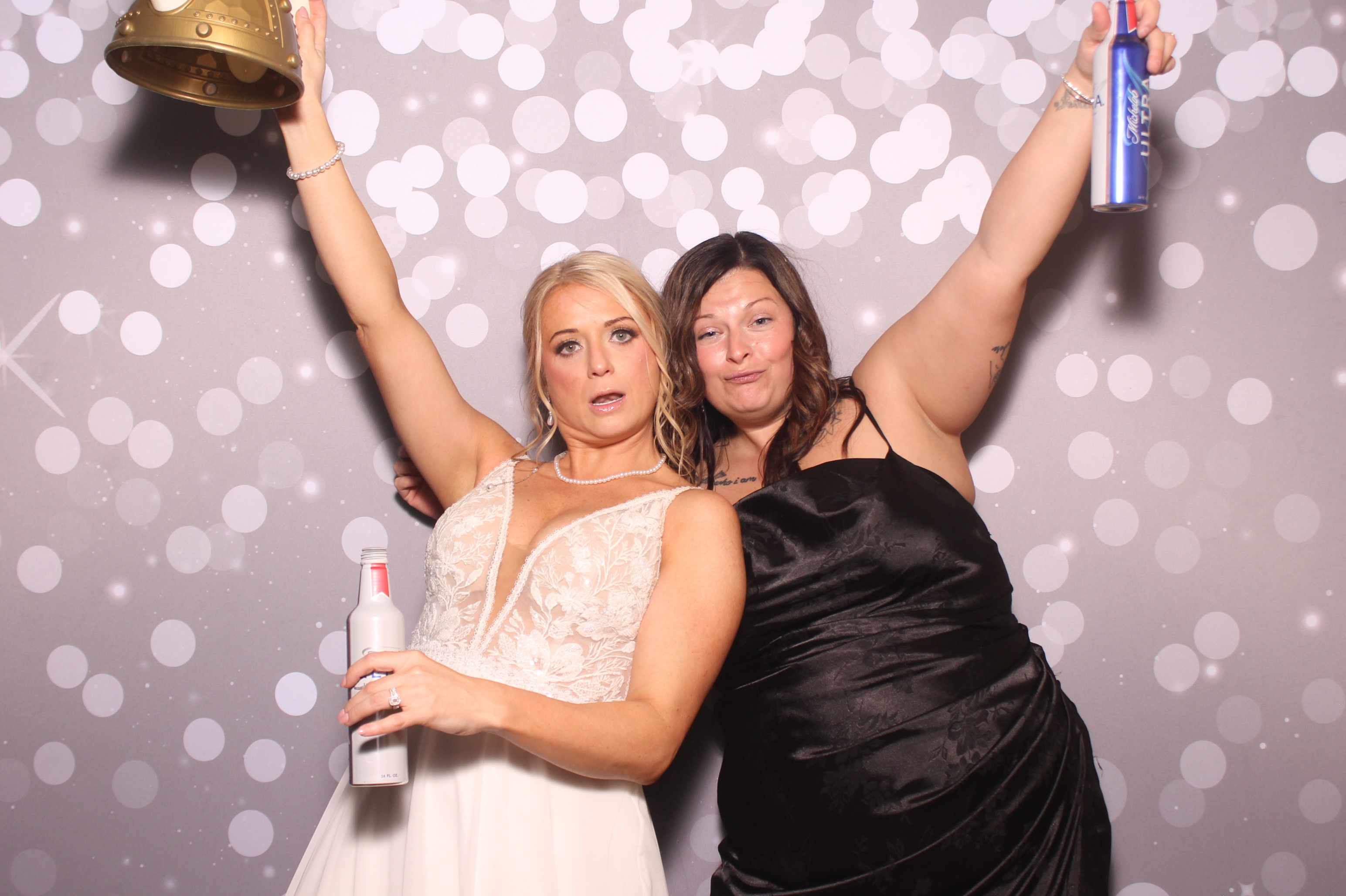 Brittany and KJ's Wedding!! | View more photos from the event at gallery.photoboothcincy.com/u/PhotoBoothCincy/Brittany-and-KJs-Wedding