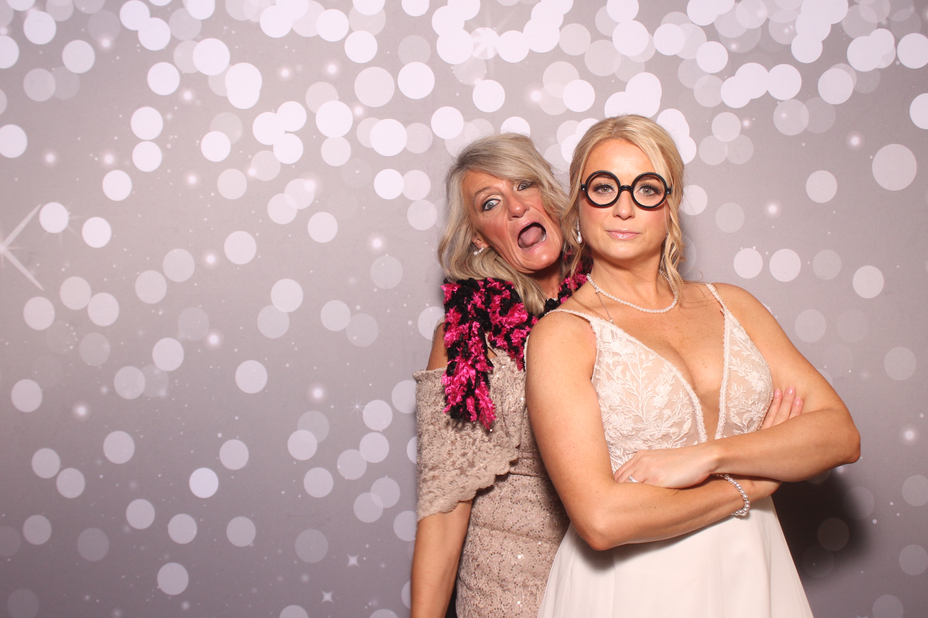 Brittany and KJ's Wedding!! | View more photos from the event at gallery.photoboothcincy.com/u/PhotoBoothCincy/Brittany-and-KJs-Wedding