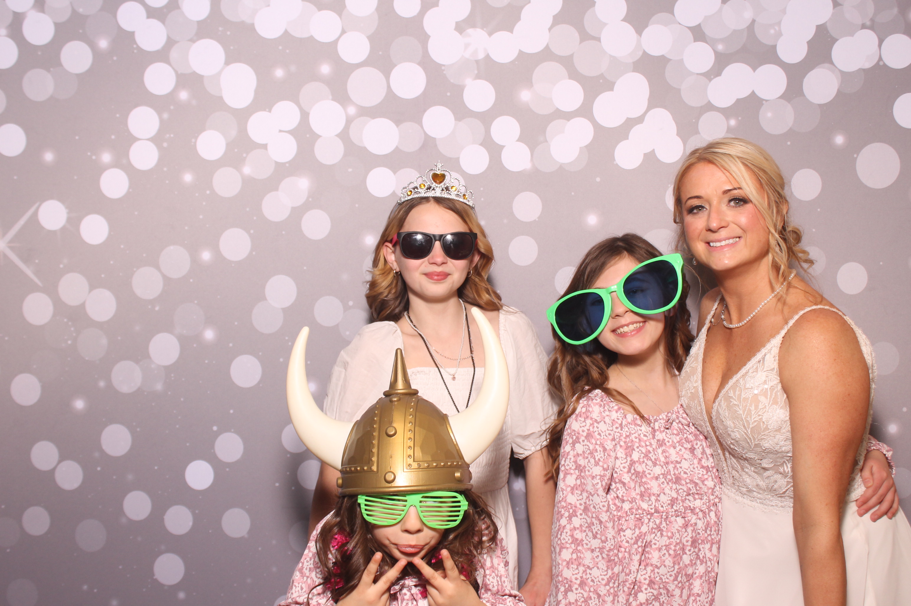 Brittany and KJ's Wedding!! | View more photos from the event at gallery.photoboothcincy.com/u/PhotoBoothCincy/Brittany-and-KJs-Wedding