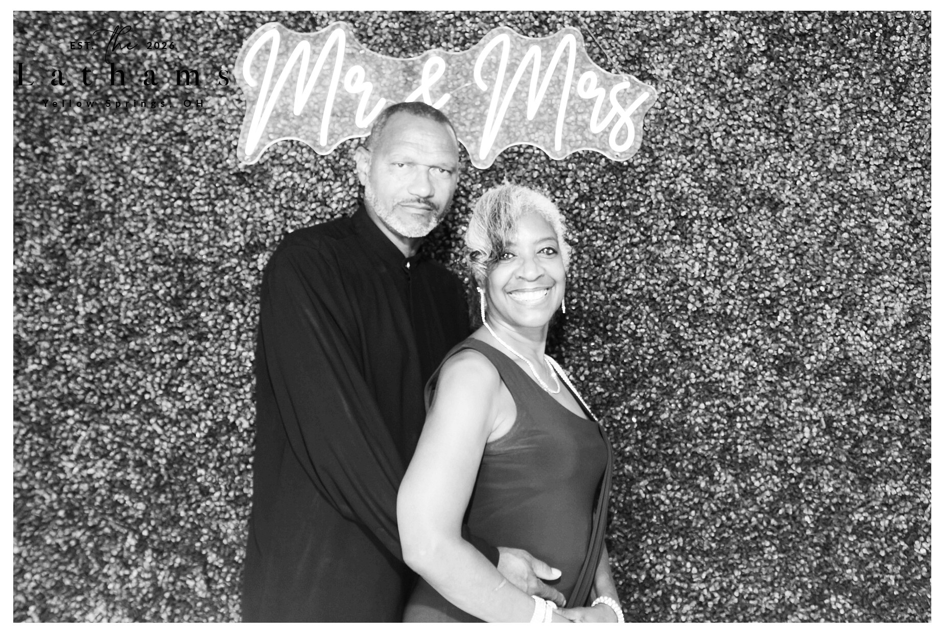 Brittany and Stefari Wedding | View more photos from the event at gallery.photoboothcincy.com/u/PhotoBoothCincy/Brittany-and-Stefari-Wedding