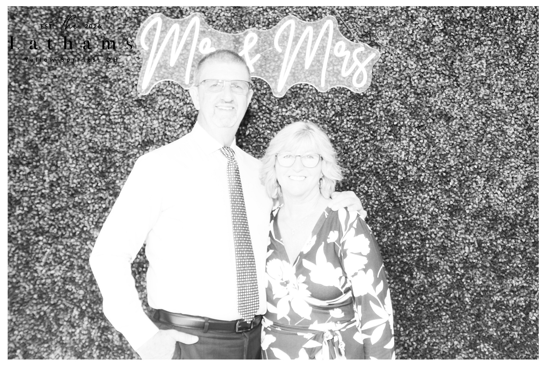 Brittany and Stefari Wedding | View more photos from the event at gallery.photoboothcincy.com/u/PhotoBoothCincy/Brittany-and-Stefari-Wedding
