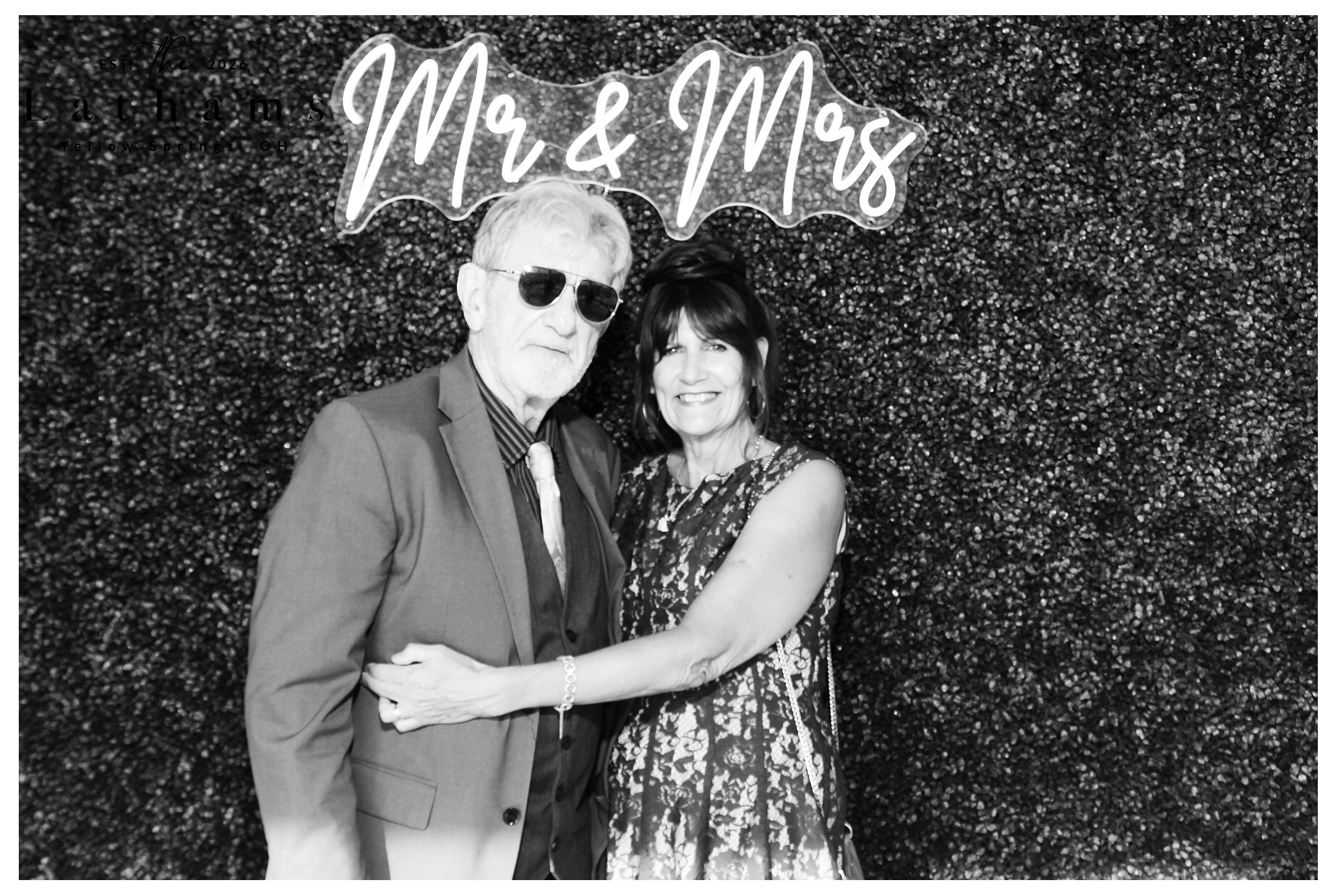 Brittany and Stefari Wedding | View more photos from the event at gallery.photoboothcincy.com/u/PhotoBoothCincy/Brittany-and-Stefari-Wedding