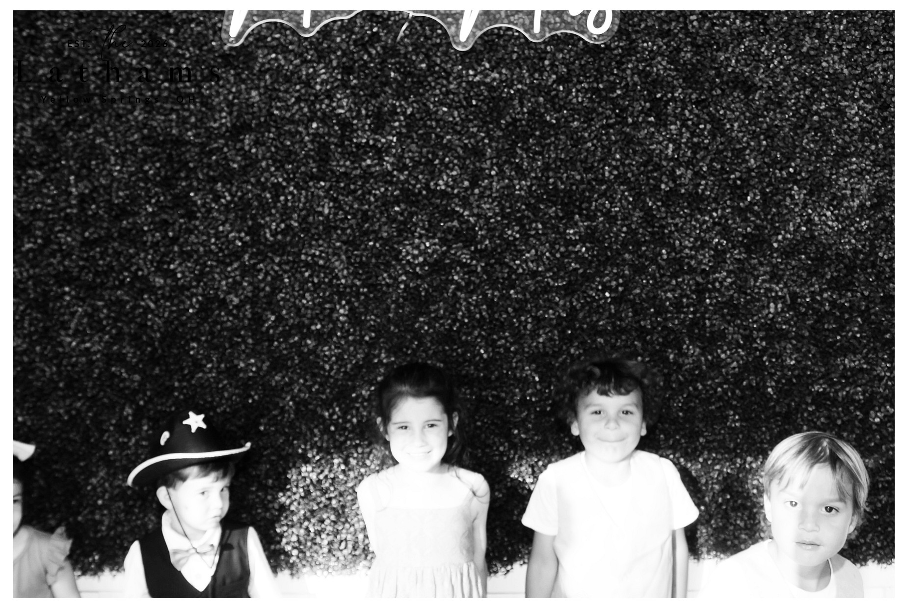 Brittany and Stefari Wedding | View more photos from the event at gallery.photoboothcincy.com/u/PhotoBoothCincy/Brittany-and-Stefari-Wedding