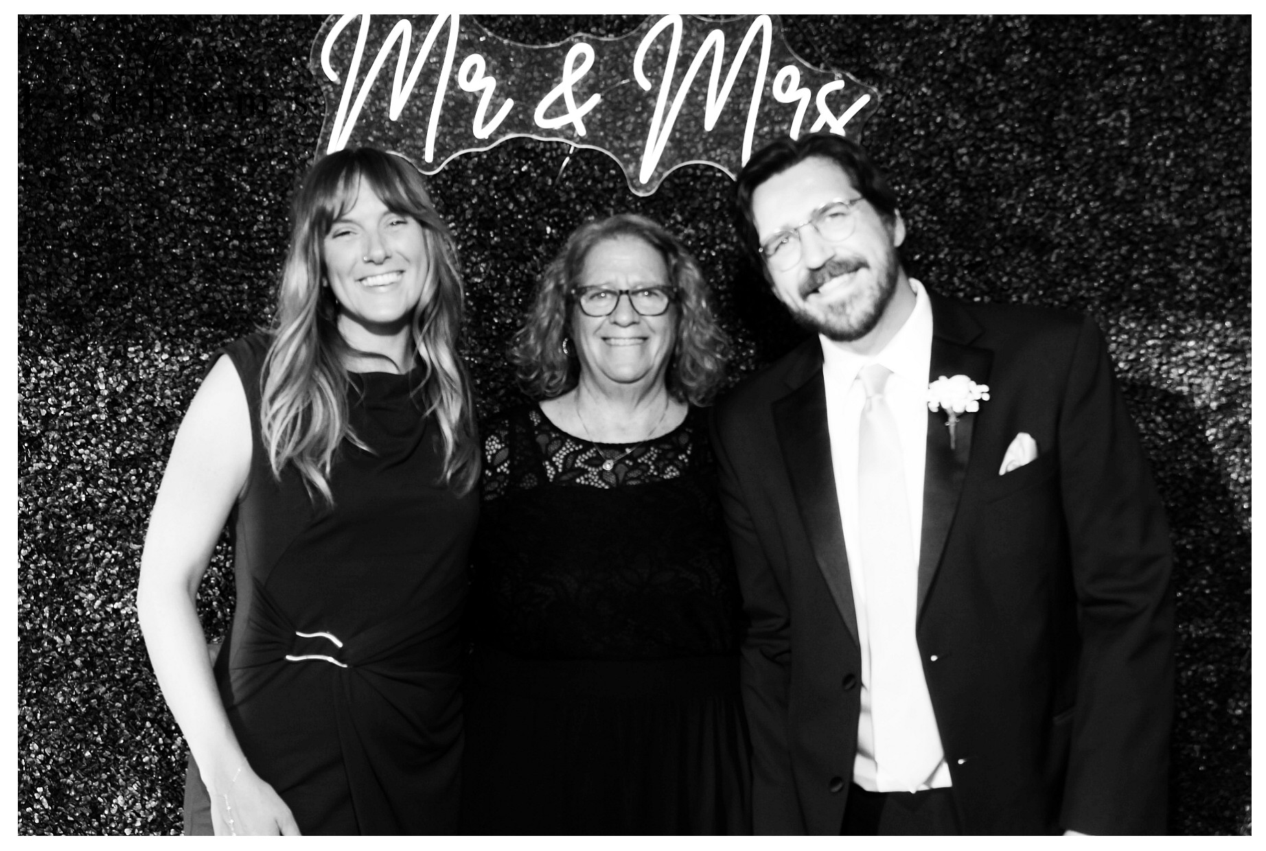 Brittany and Stefari Wedding | View more photos from the event at gallery.photoboothcincy.com/u/PhotoBoothCincy/Brittany-and-Stefari-Wedding