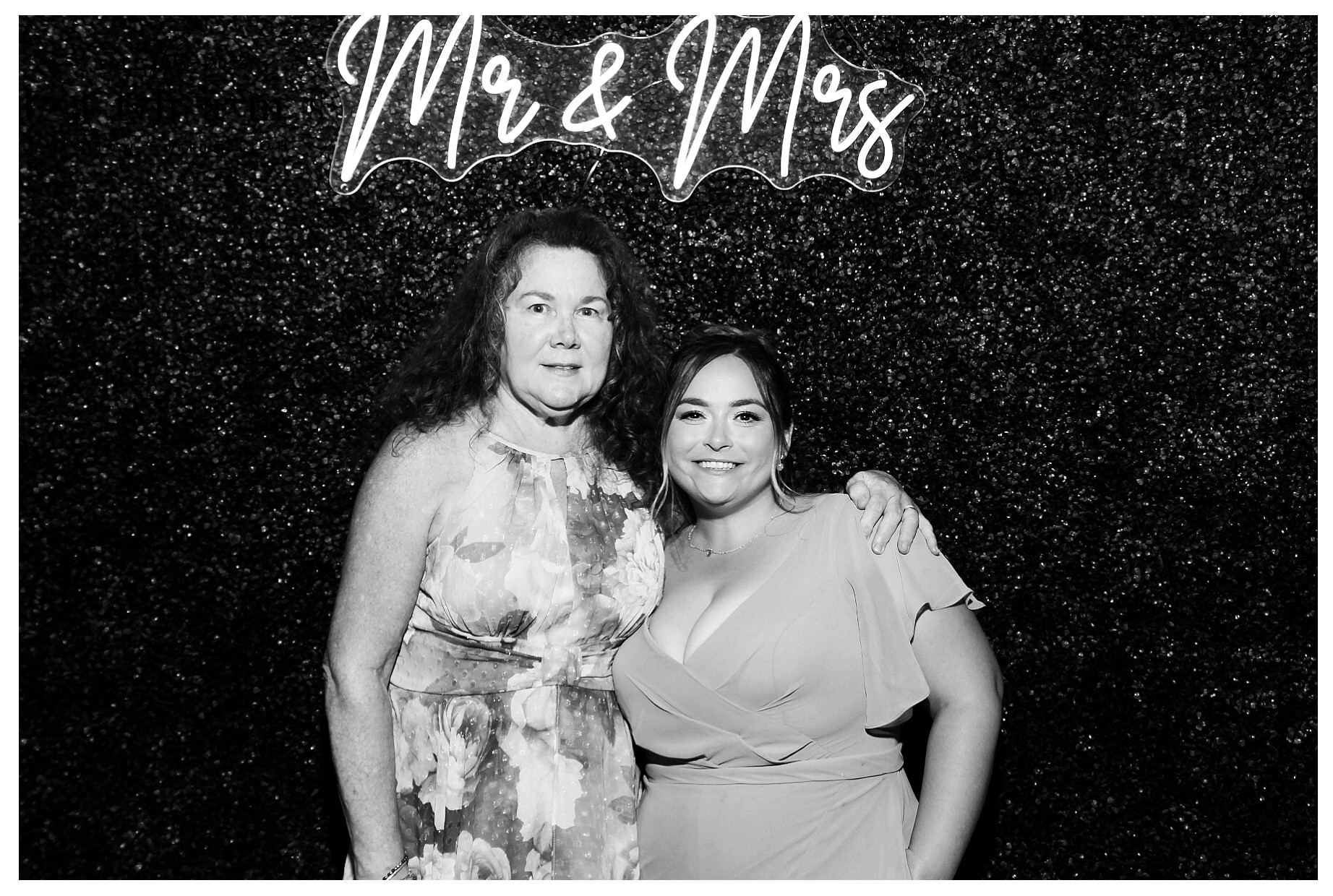 Brittany and Stefari Wedding | View more photos from the event at gallery.photoboothcincy.com/u/PhotoBoothCincy/Brittany-and-Stefari-Wedding