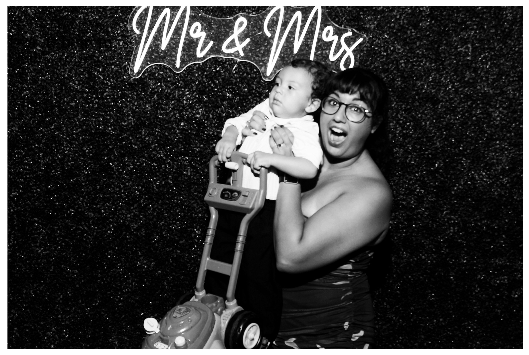 Brittany and Stefari Wedding | View more photos from the event at gallery.photoboothcincy.com/u/PhotoBoothCincy/Brittany-and-Stefari-Wedding