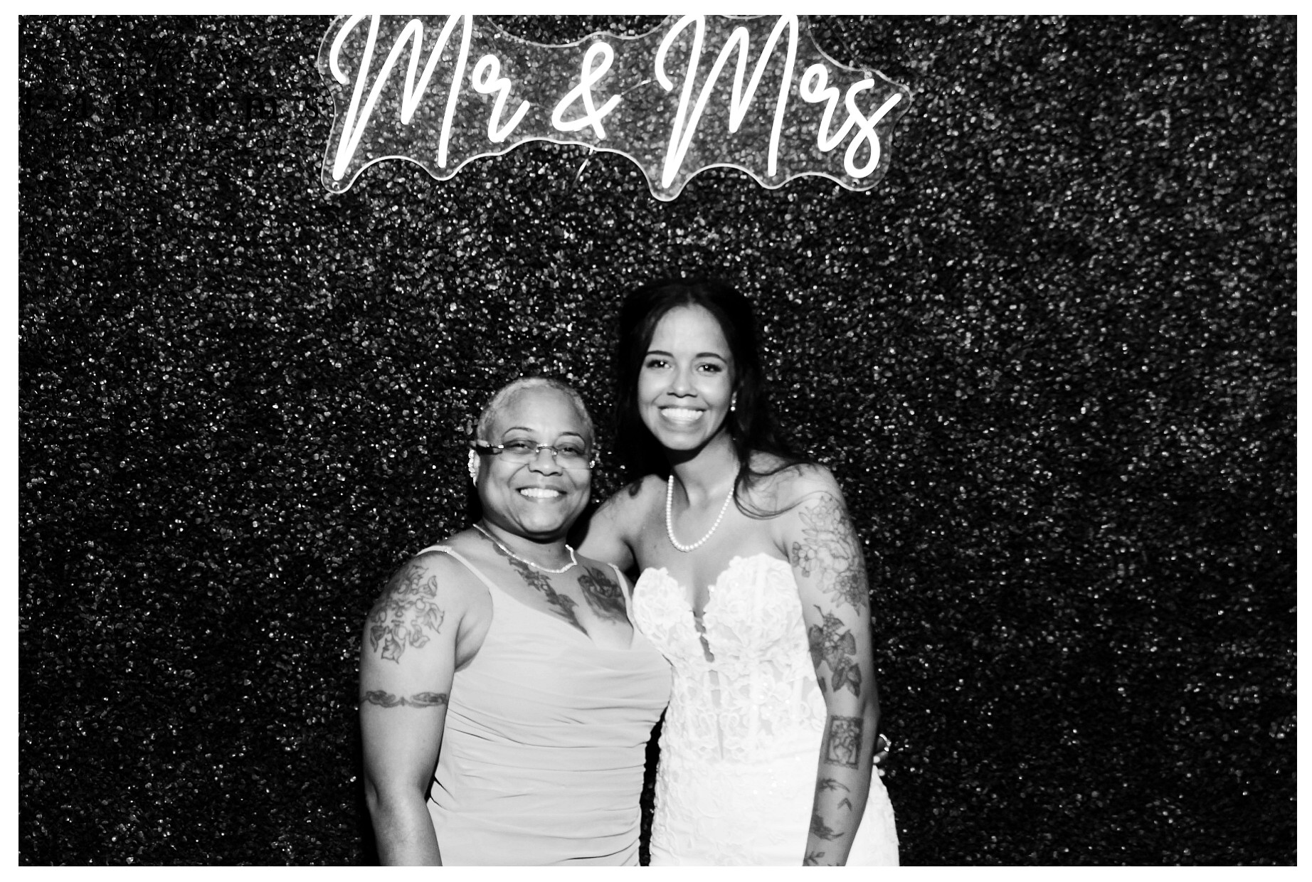 Brittany and Stefari Wedding | View more photos from the event at gallery.photoboothcincy.com/u/PhotoBoothCincy/Brittany-and-Stefari-Wedding