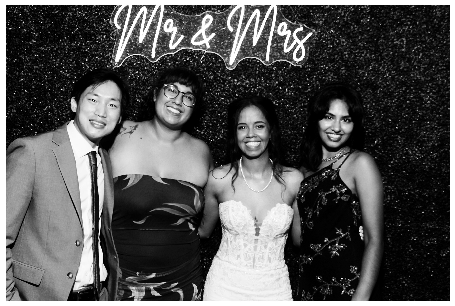 Brittany and Stefari Wedding | View more photos from the event at gallery.photoboothcincy.com/u/PhotoBoothCincy/Brittany-and-Stefari-Wedding