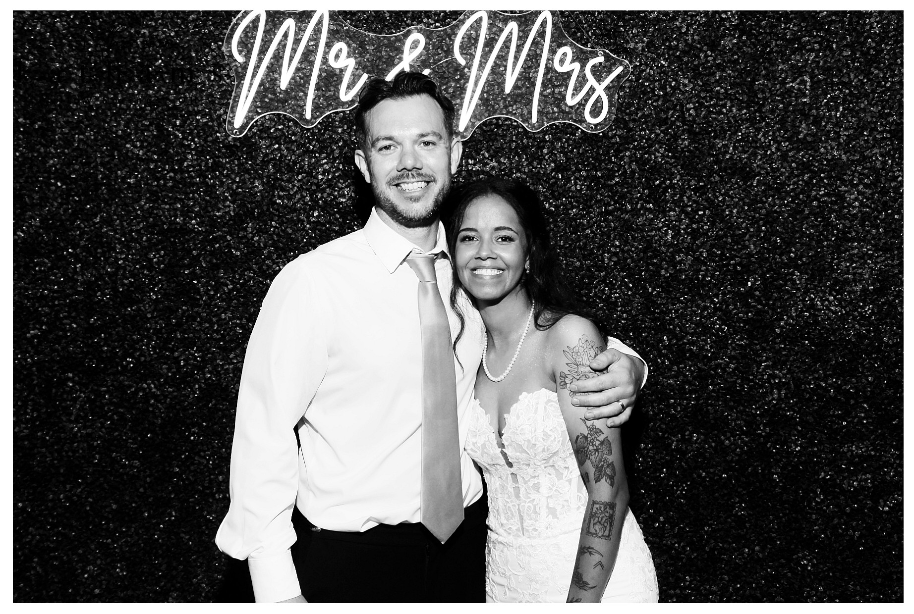 Brittany and Stefari Wedding | View more photos from the event at gallery.photoboothcincy.com/u/PhotoBoothCincy/Brittany-and-Stefari-Wedding