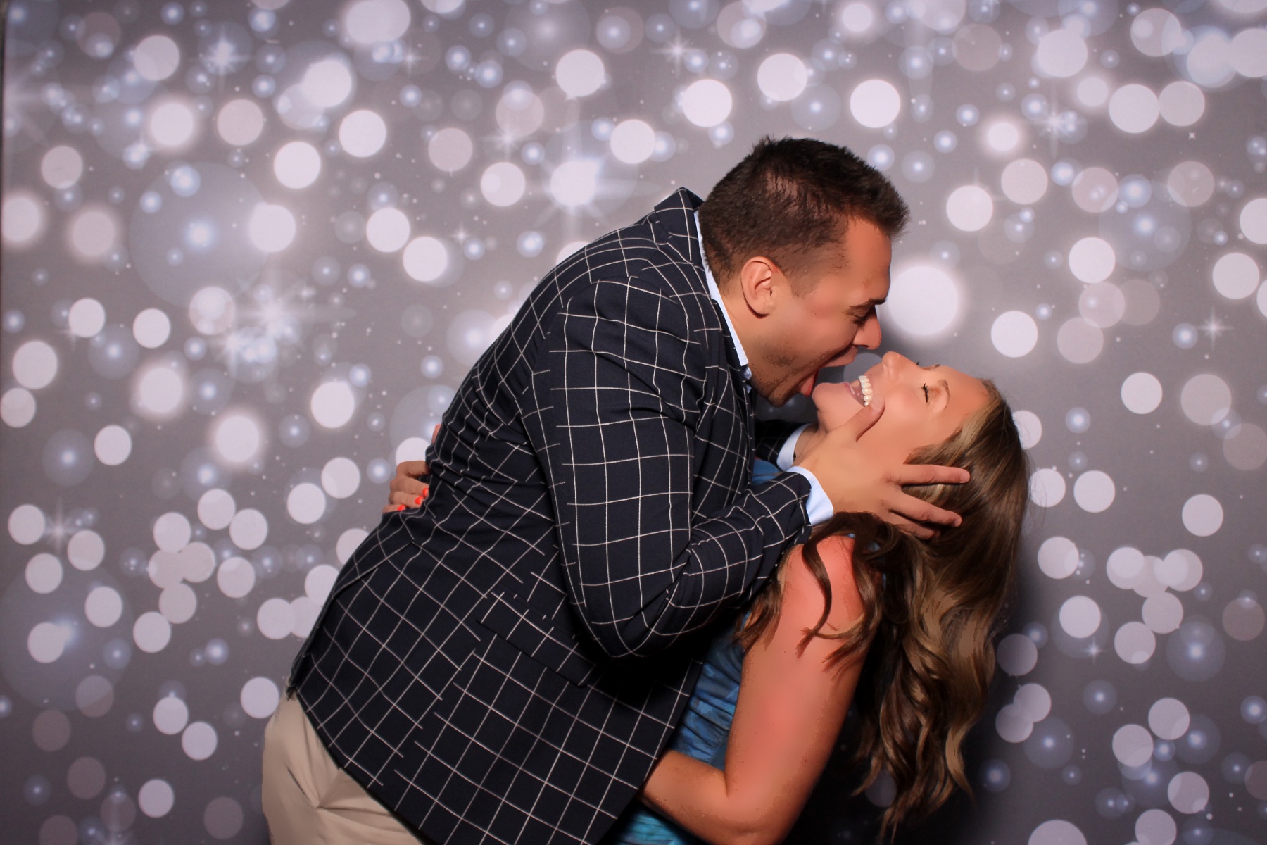 Brooke & Sam | View more photos from the event at gallery.photoboothcincy.com/u/PhotoBoothCincy/Brooke-Sam