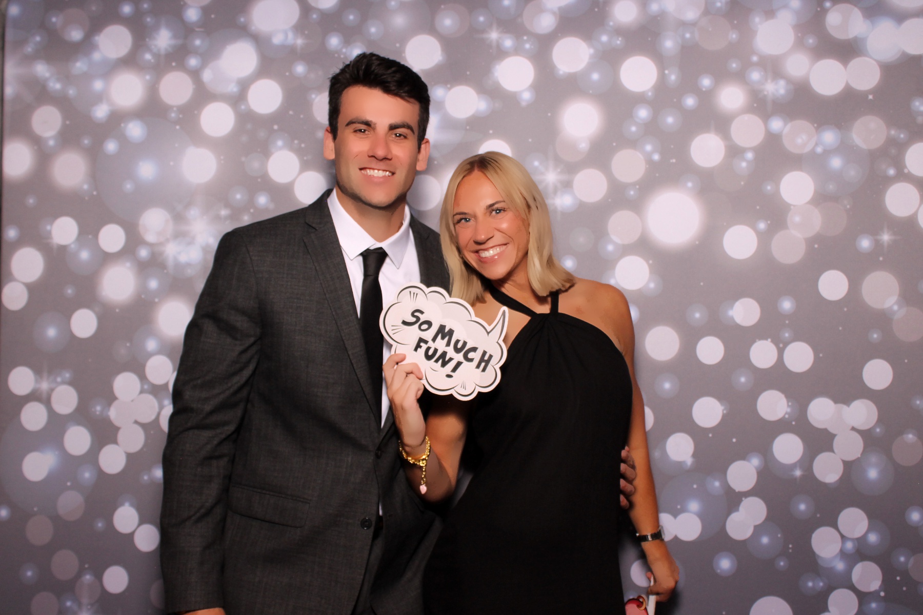 Brooke & Sam | View more photos from the event at gallery.photoboothcincy.com/u/PhotoBoothCincy/Brooke-Sam