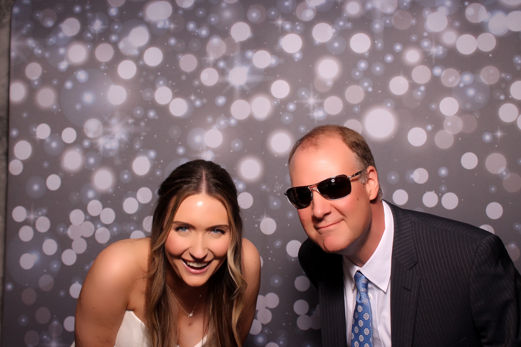 Brooke & Sam | View more photos from the event at gallery.photoboothcincy.com/u/PhotoBoothCincy/Brooke-Sam