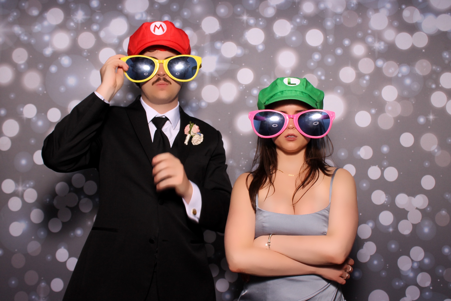 Brooke & Sam | View more photos from the event at gallery.photoboothcincy.com/u/PhotoBoothCincy/Brooke-Sam