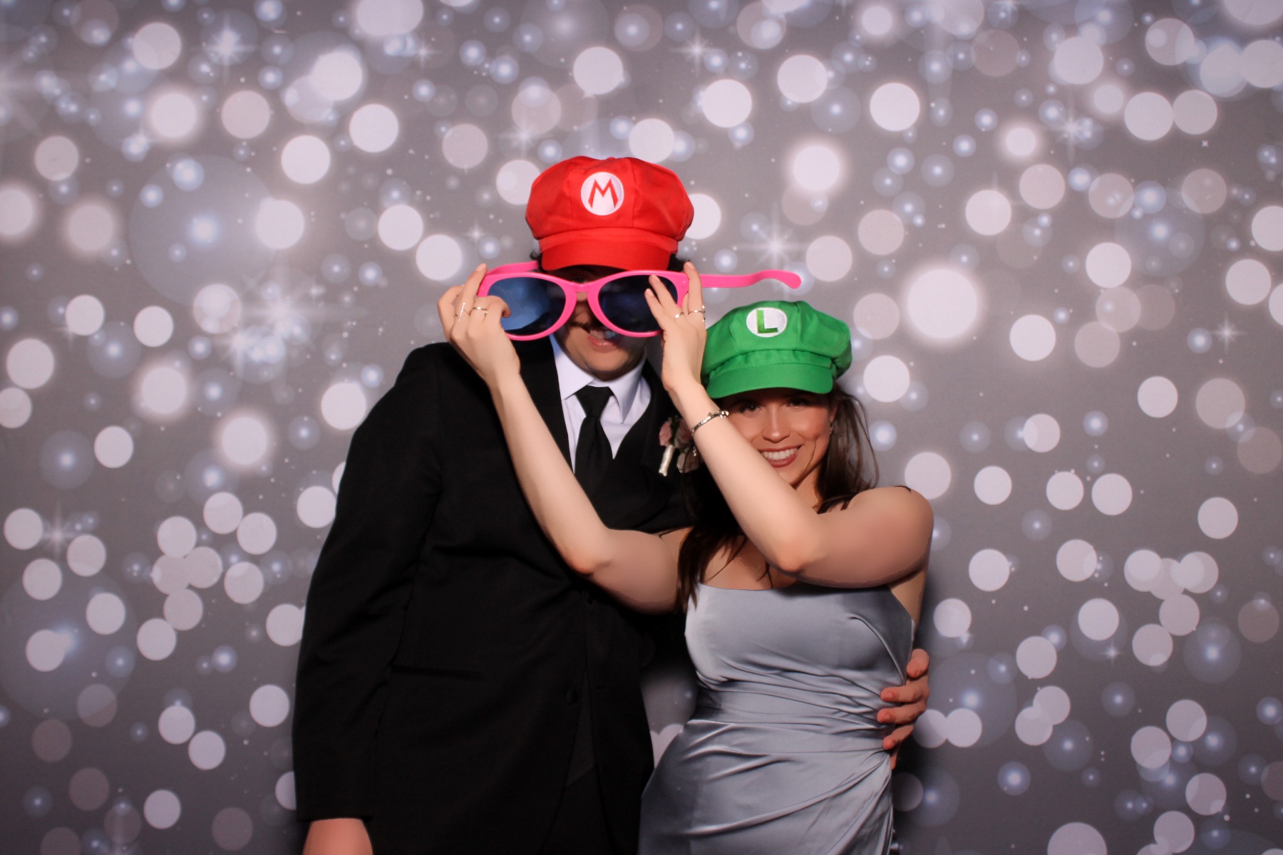 Brooke & Sam | View more photos from the event at gallery.photoboothcincy.com/u/PhotoBoothCincy/Brooke-Sam