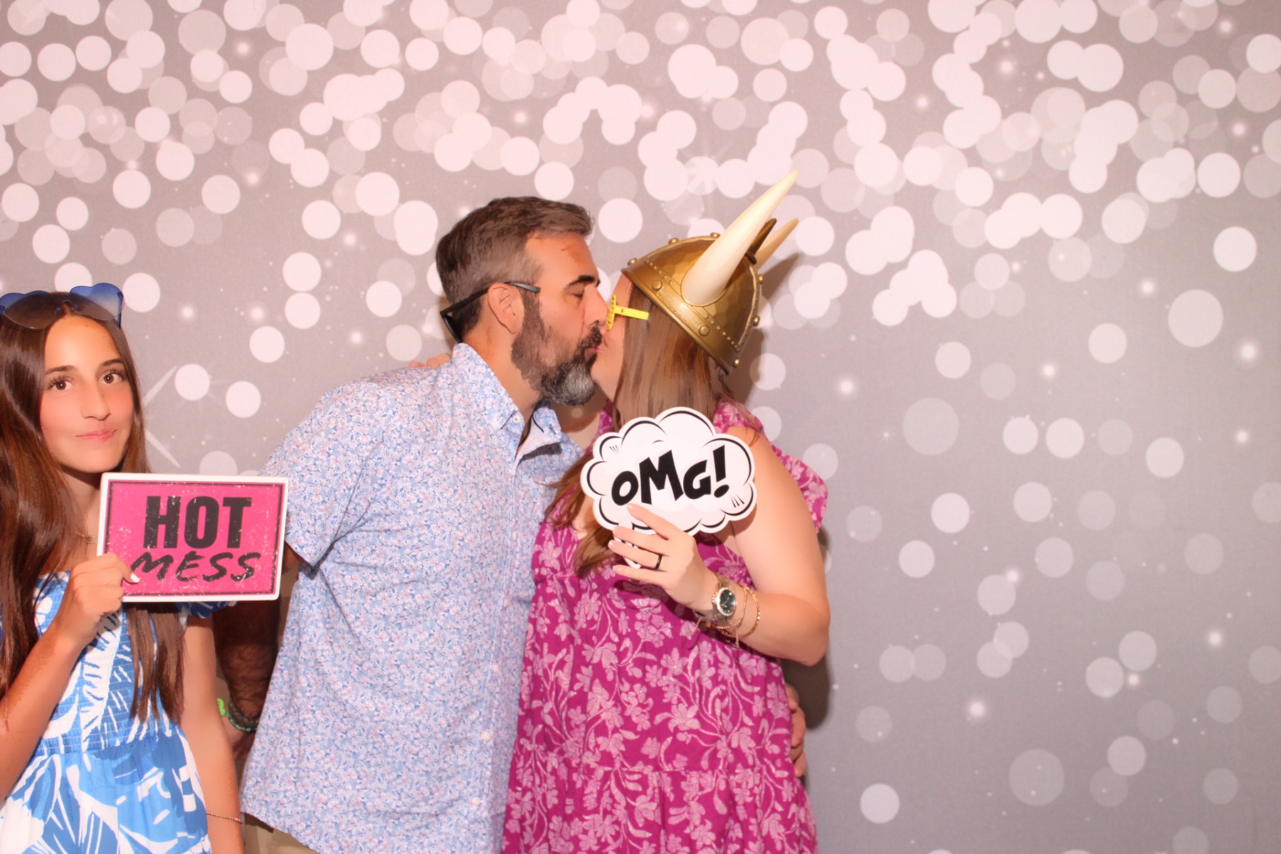 Brooks Wedding | View more photos from the event at gallery.photoboothcincy.com/u/PhotoBoothCincy/Brooks-Wedding-0