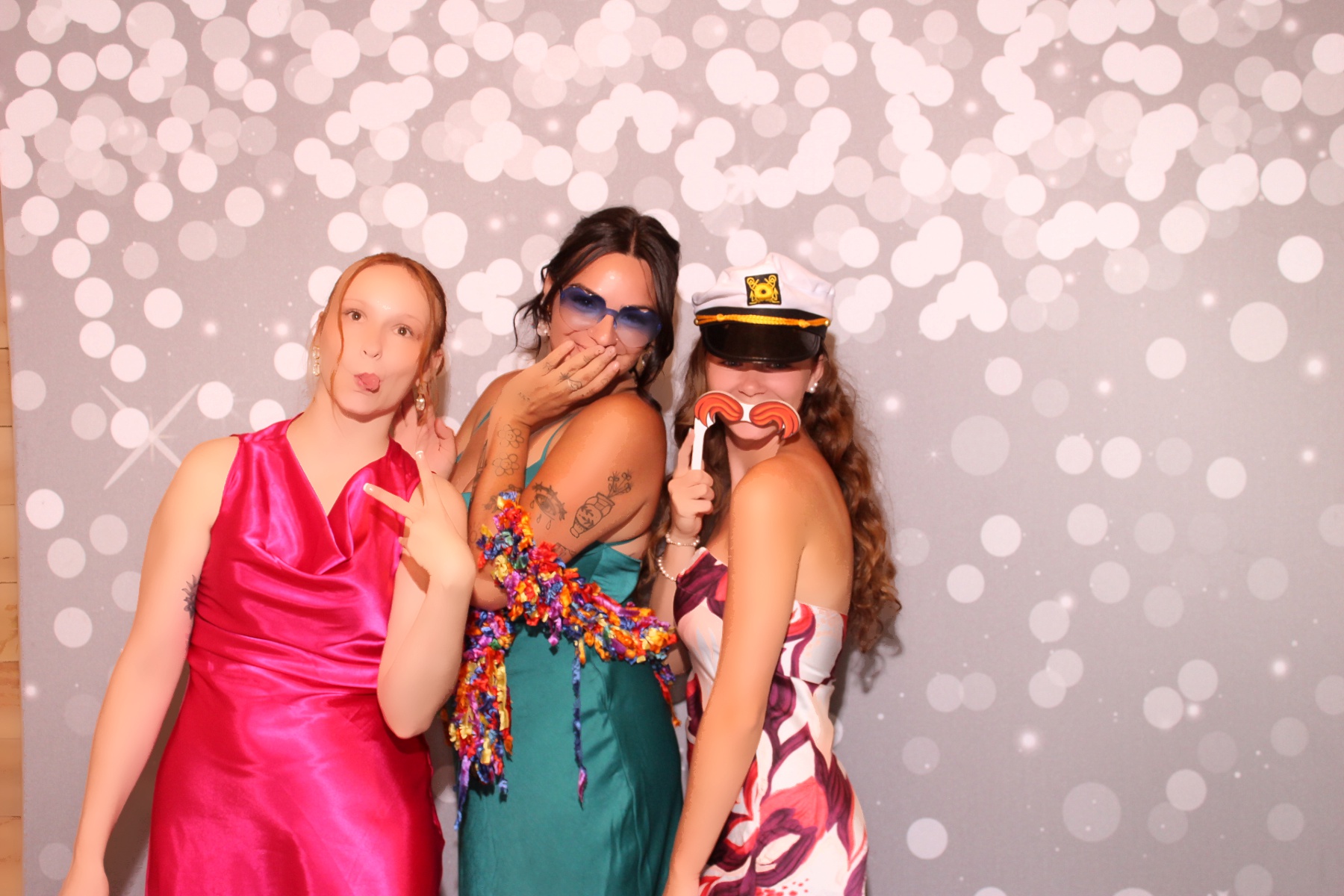 Brooks Wedding | View more photos from the event at gallery.photoboothcincy.com/u/PhotoBoothCincy/Brooks-Wedding-0