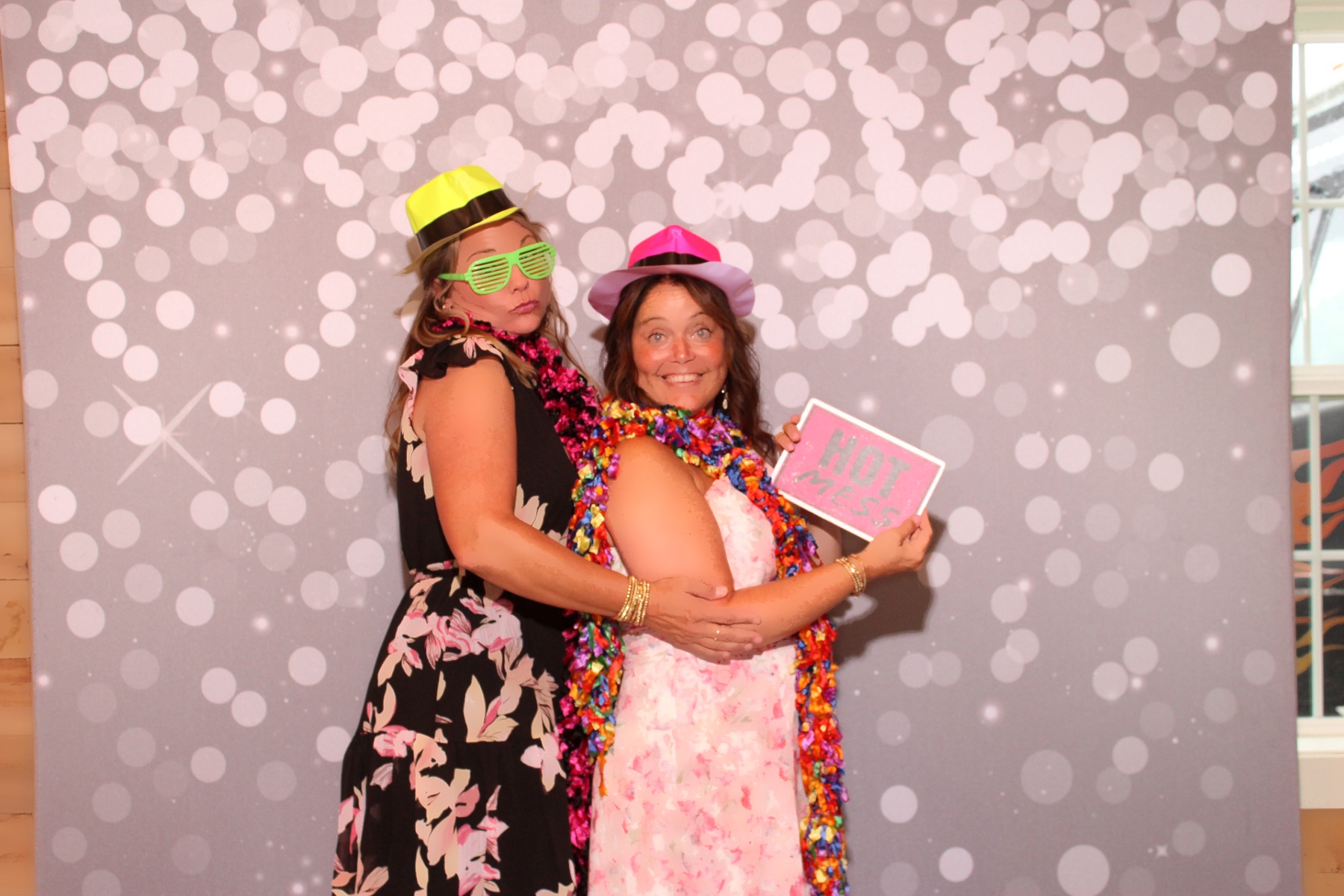 Brooks Wedding | View more photos from the event at gallery.photoboothcincy.com/u/PhotoBoothCincy/Brooks-Wedding-0