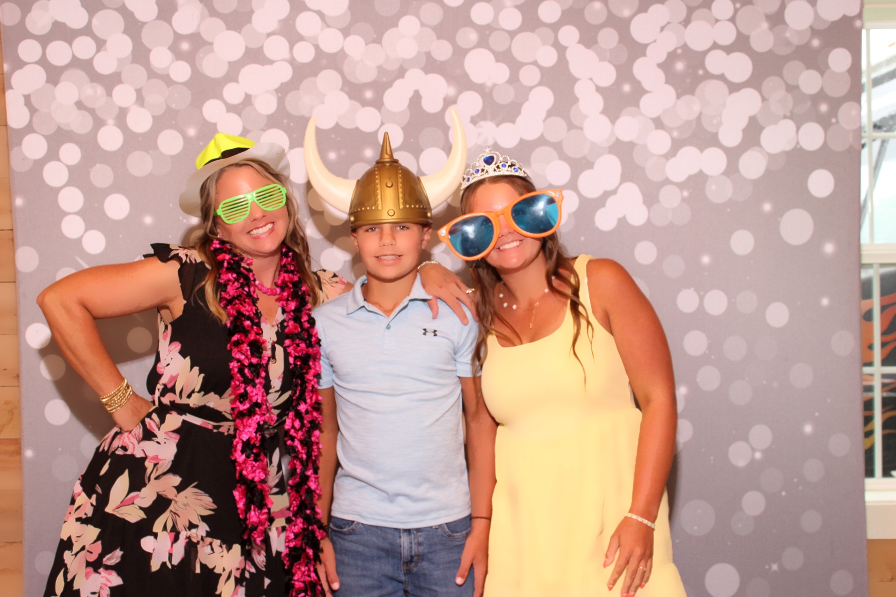 Brooks Wedding | View more photos from the event at gallery.photoboothcincy.com/u/PhotoBoothCincy/Brooks-Wedding-0