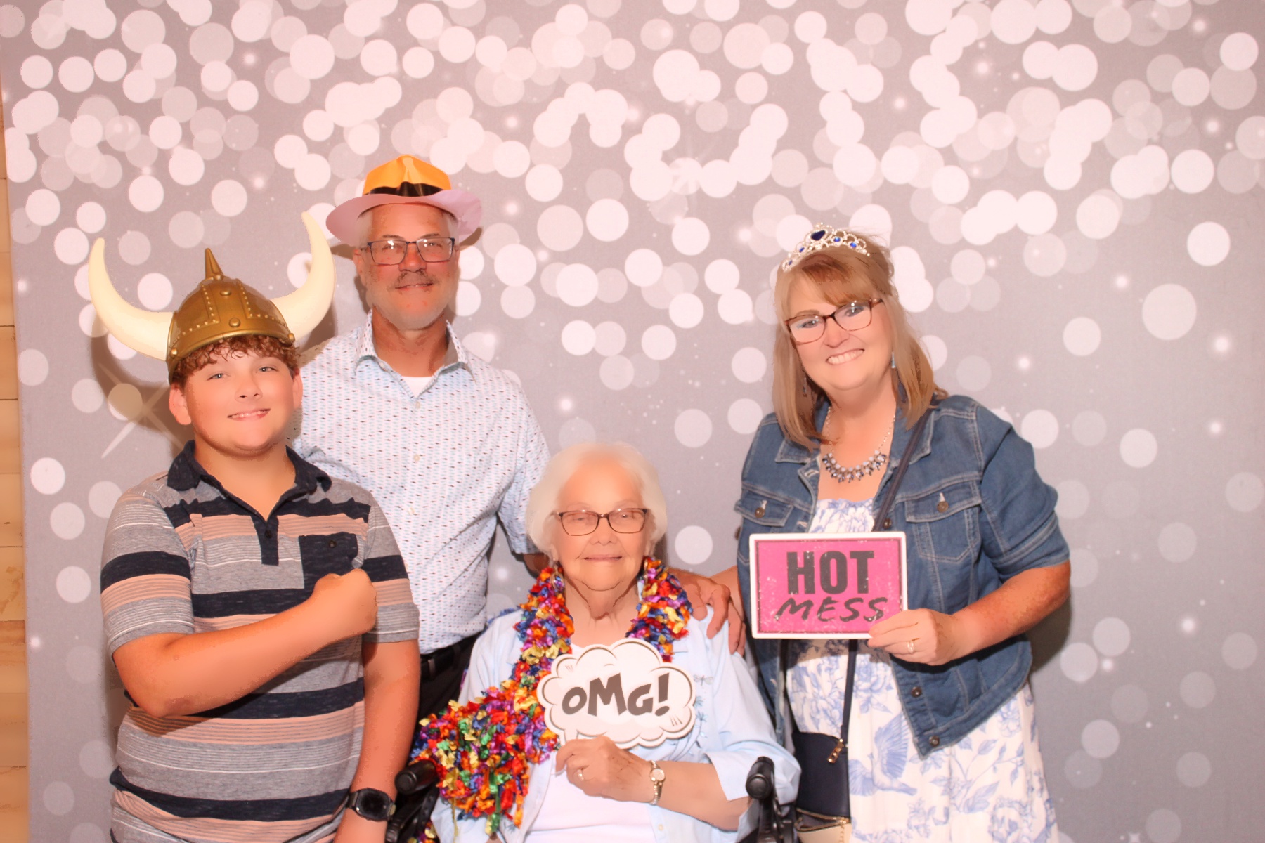 Brooks Wedding | View more photos from the event at gallery.photoboothcincy.com/u/PhotoBoothCincy/Brooks-Wedding-0