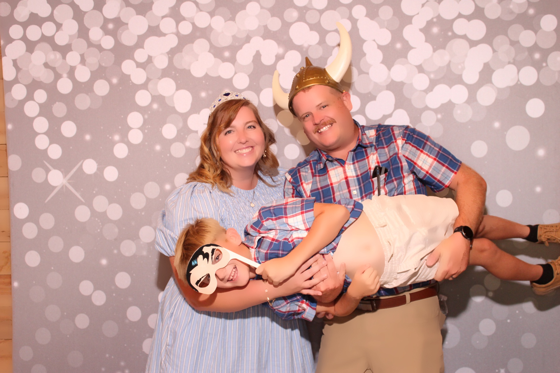 Brooks Wedding | View more photos from the event at gallery.photoboothcincy.com/u/PhotoBoothCincy/Brooks-Wedding-0