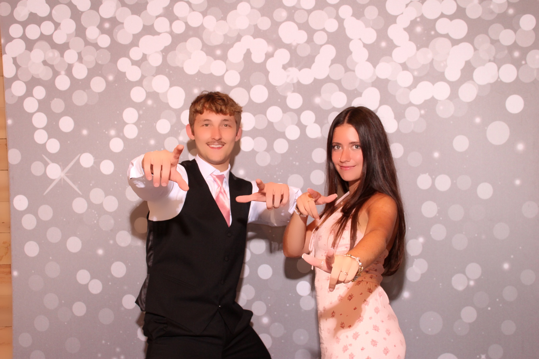 Brooks Wedding | View more photos from the event at gallery.photoboothcincy.com/u/PhotoBoothCincy/Brooks-Wedding-0