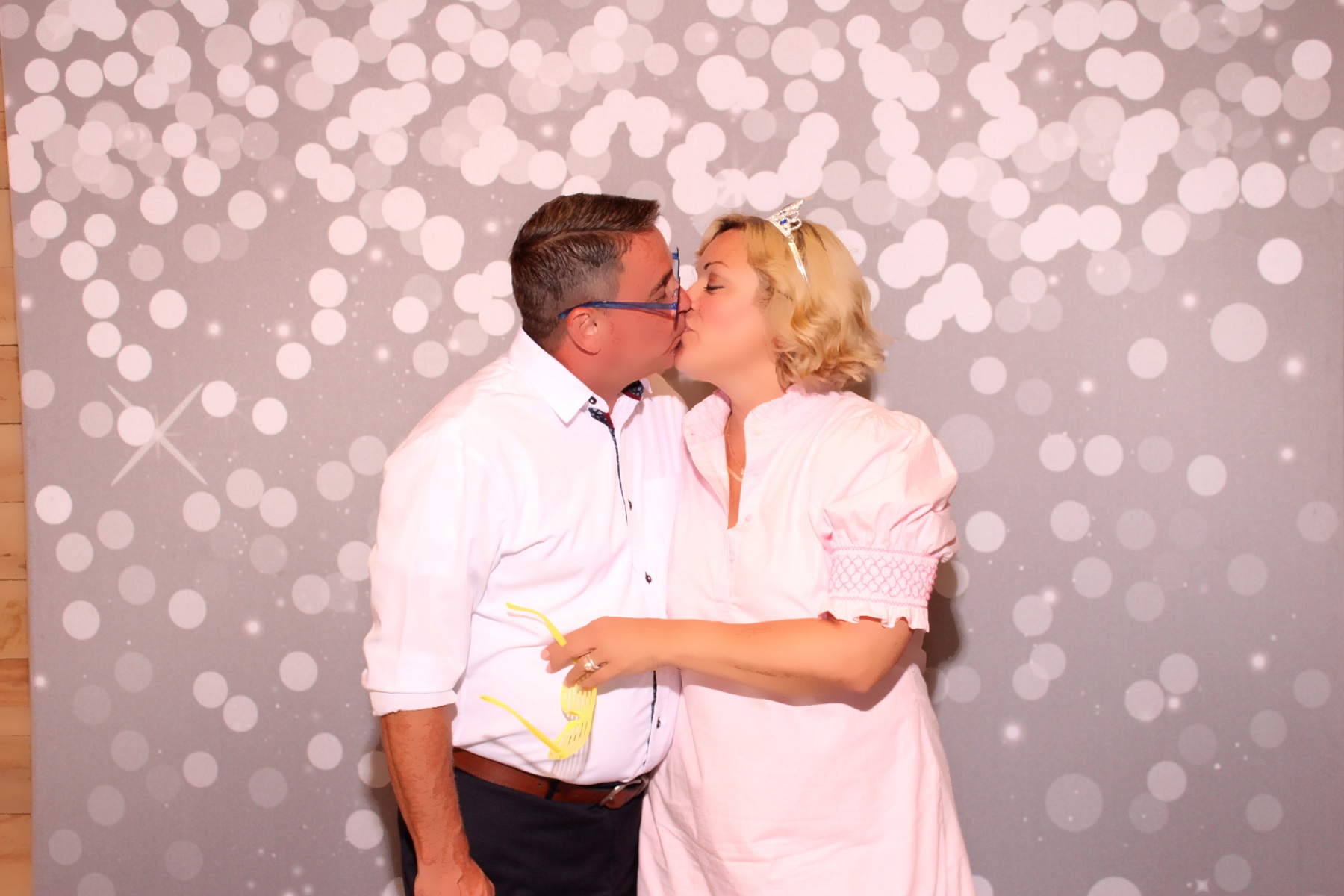 Brooks Wedding | View more photos from the event at gallery.photoboothcincy.com/u/PhotoBoothCincy/Brooks-Wedding-0