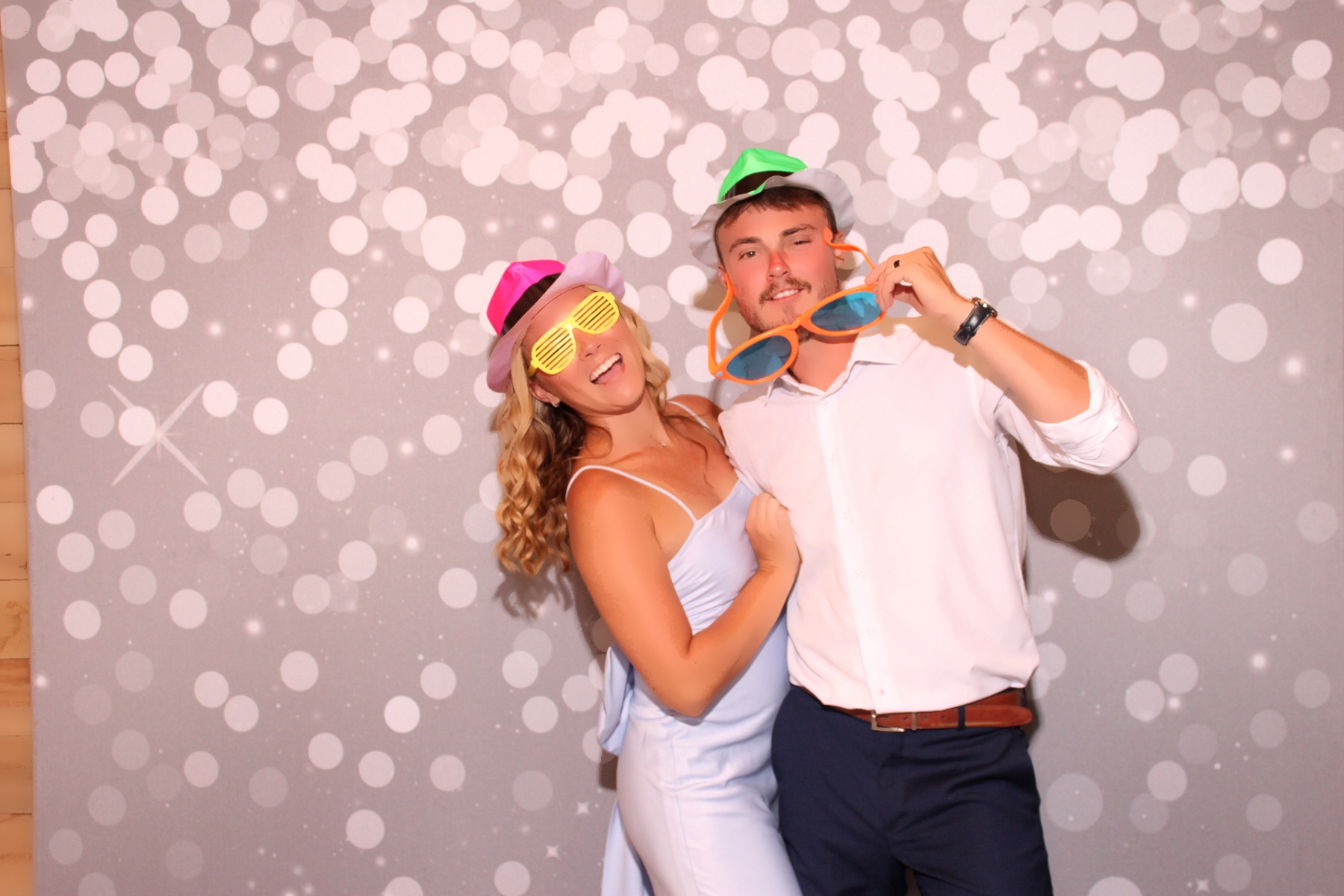 Brooks Wedding | View more photos from the event at gallery.photoboothcincy.com/u/PhotoBoothCincy/Brooks-Wedding-0