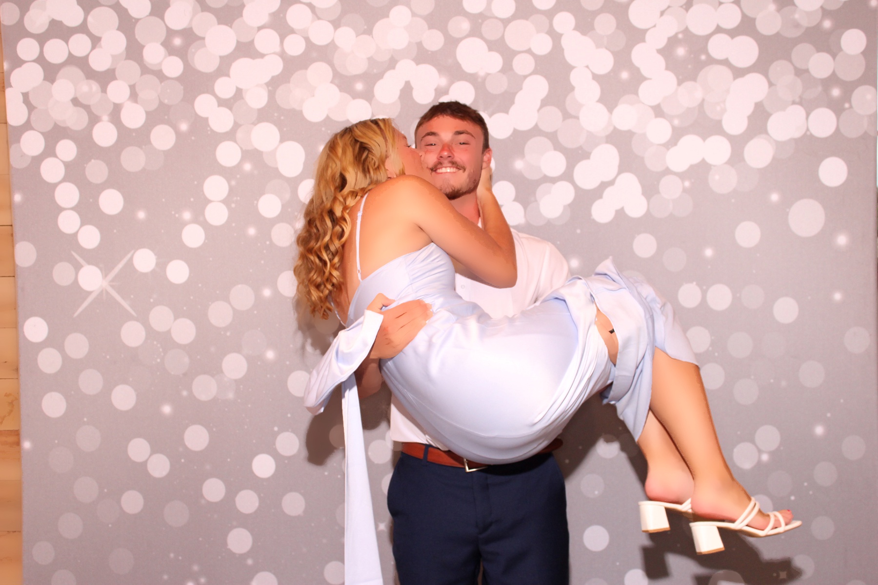 Brooks Wedding | View more photos from the event at gallery.photoboothcincy.com/u/PhotoBoothCincy/Brooks-Wedding-0
