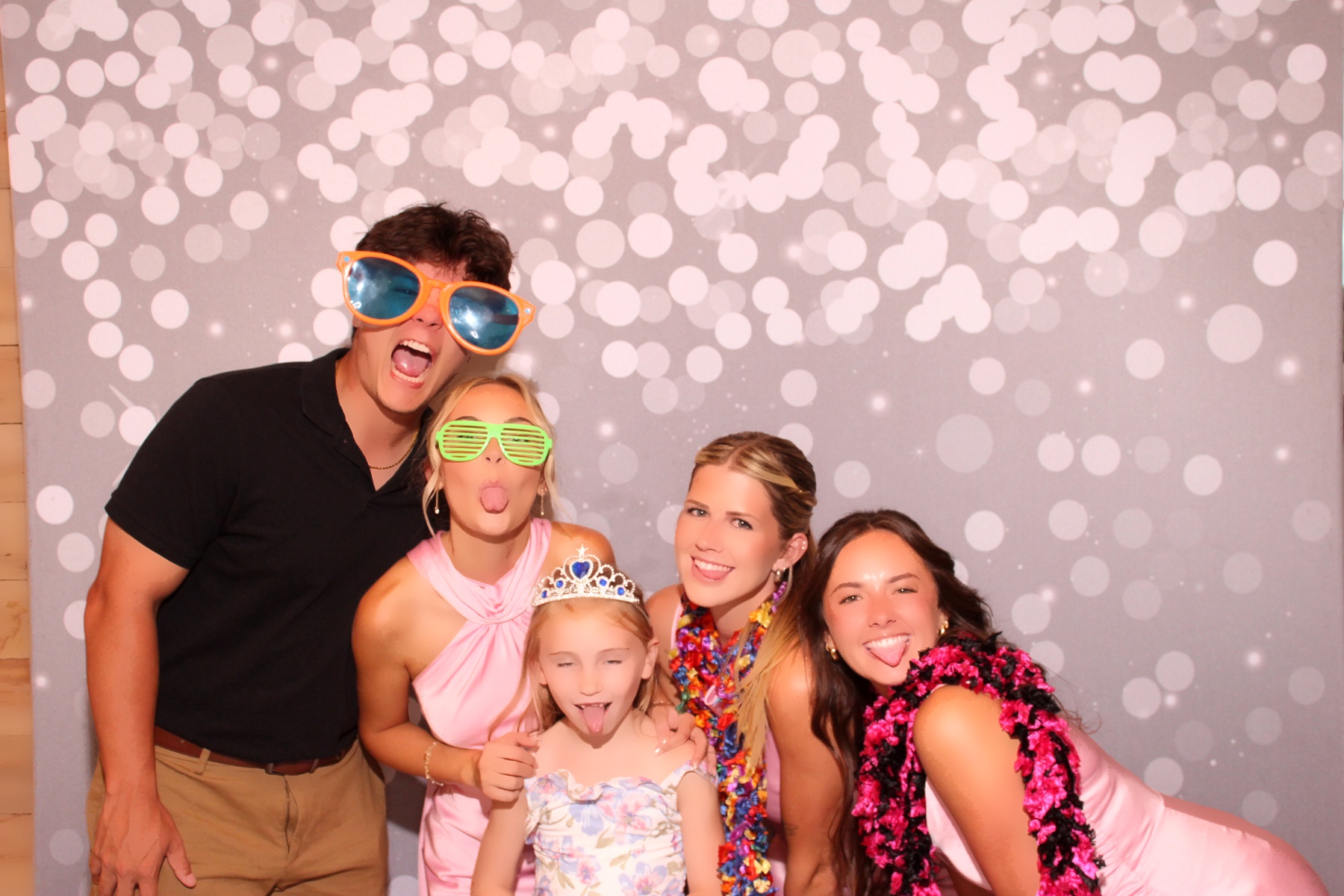 Brooks Wedding | View more photos from the event at gallery.photoboothcincy.com/u/PhotoBoothCincy/Brooks-Wedding-0