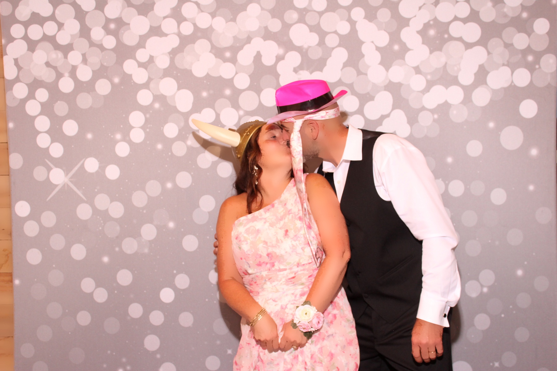 Brooks Wedding | View more photos from the event at gallery.photoboothcincy.com/u/PhotoBoothCincy/Brooks-Wedding-0