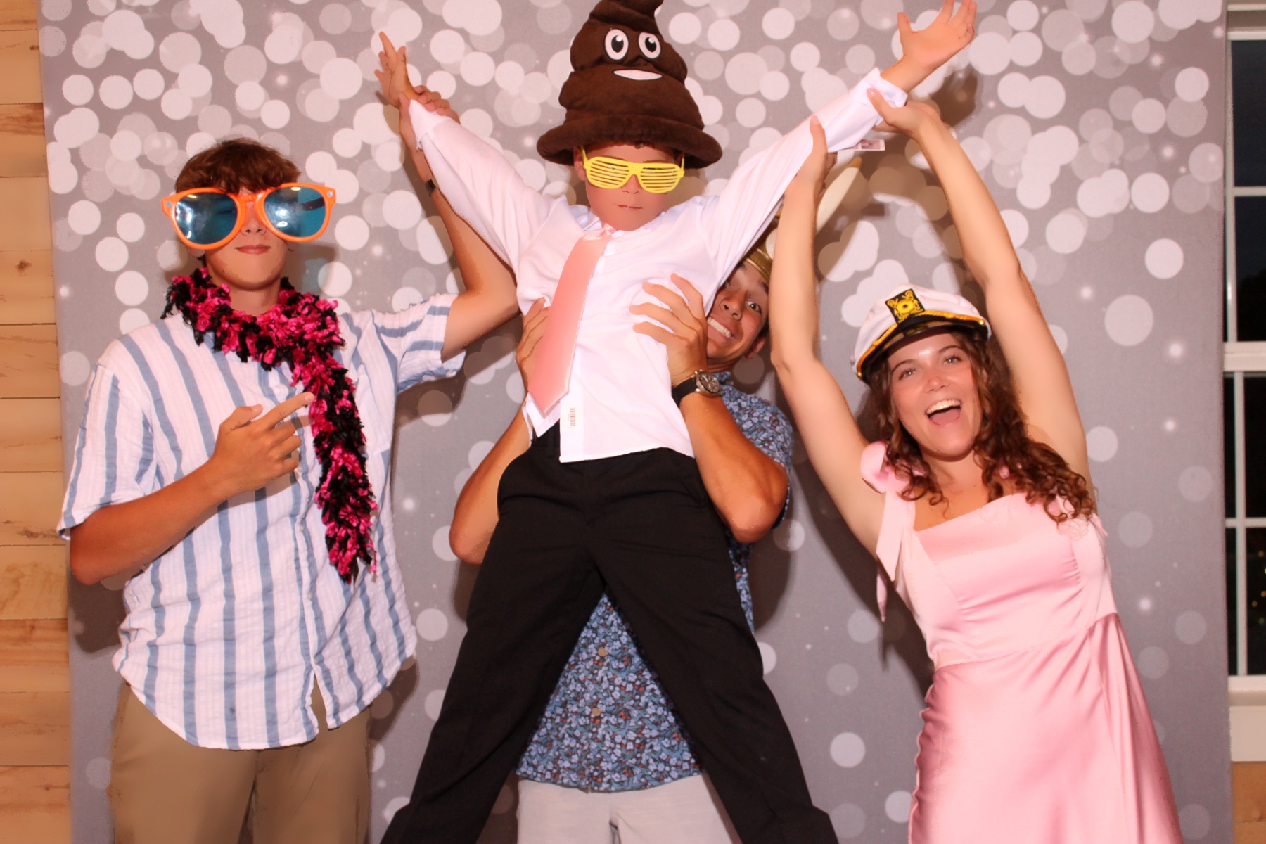Brooks Wedding | View more photos from the event at gallery.photoboothcincy.com/u/PhotoBoothCincy/Brooks-Wedding-0