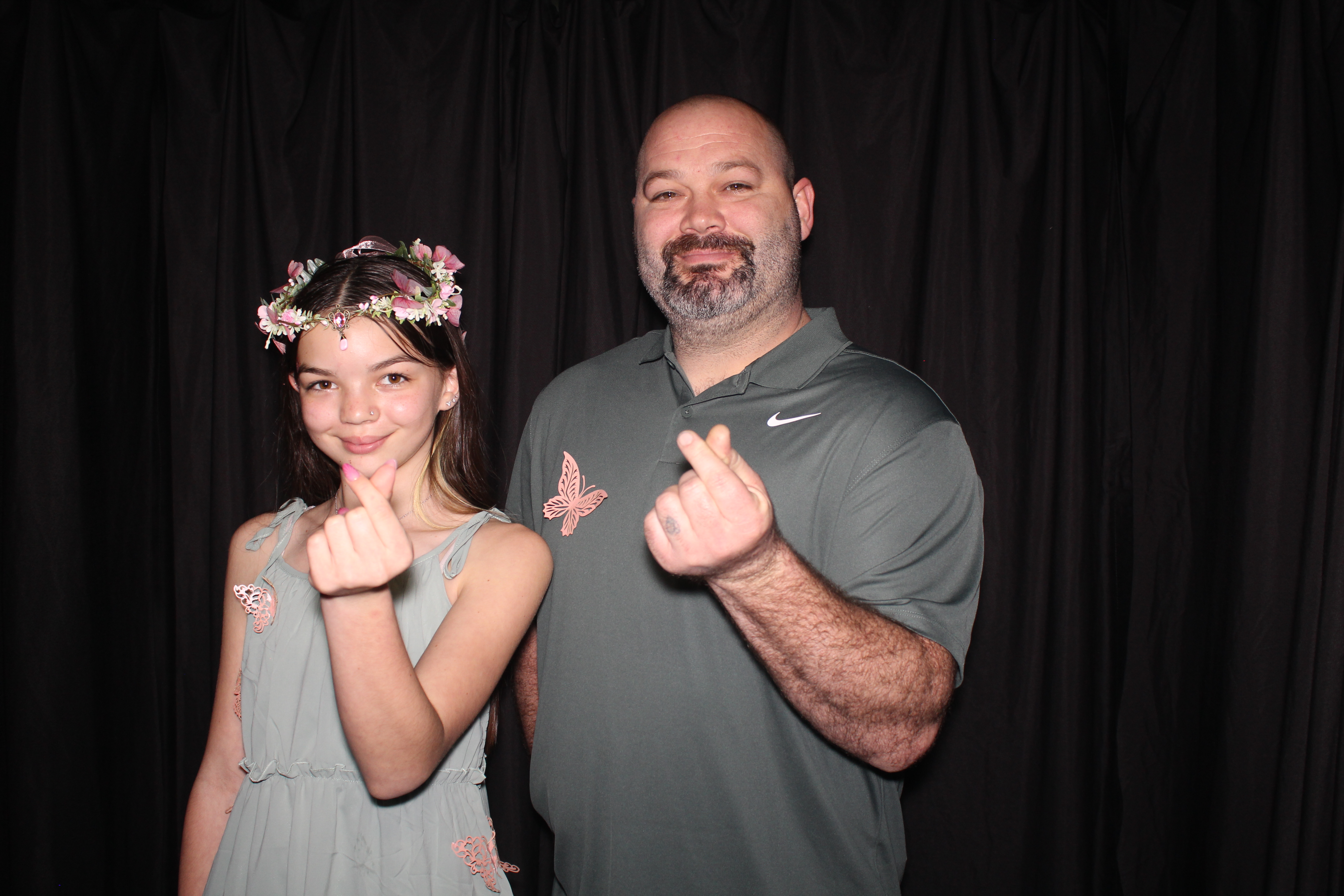 Brookwood Enchanted Father/Daughter Dance Part 2 | View more photos from the event at gallery.photoboothcincy.com/u/PhotoBoothCincy/Brookwood-Enchanted-FatherDaughter-Dance-Part-2