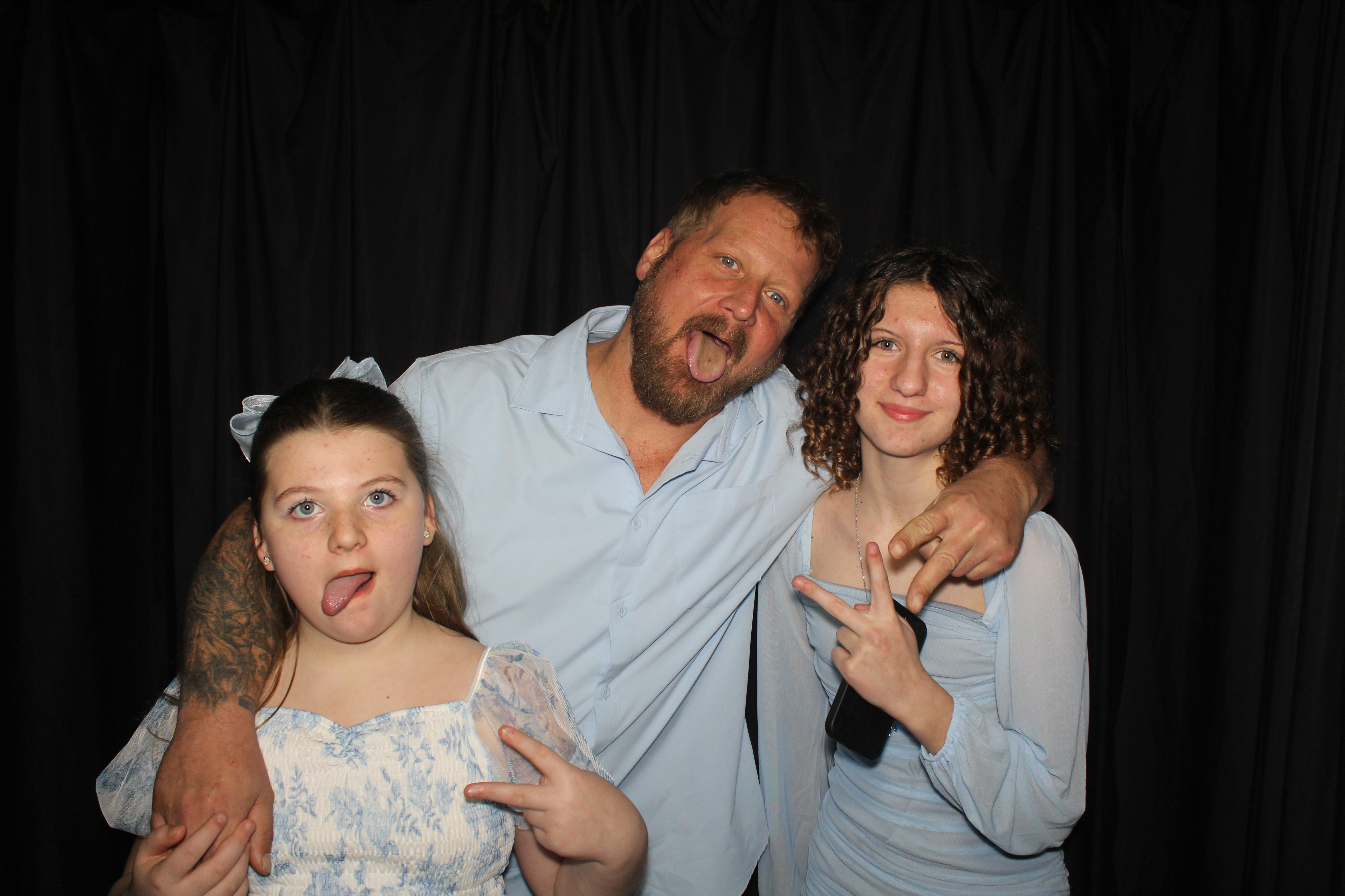Brookwood Enchanted Father/Daughter Dance Part 2 | View more photos from the event at gallery.photoboothcincy.com/u/PhotoBoothCincy/Brookwood-Enchanted-FatherDaughter-Dance-Part-2
