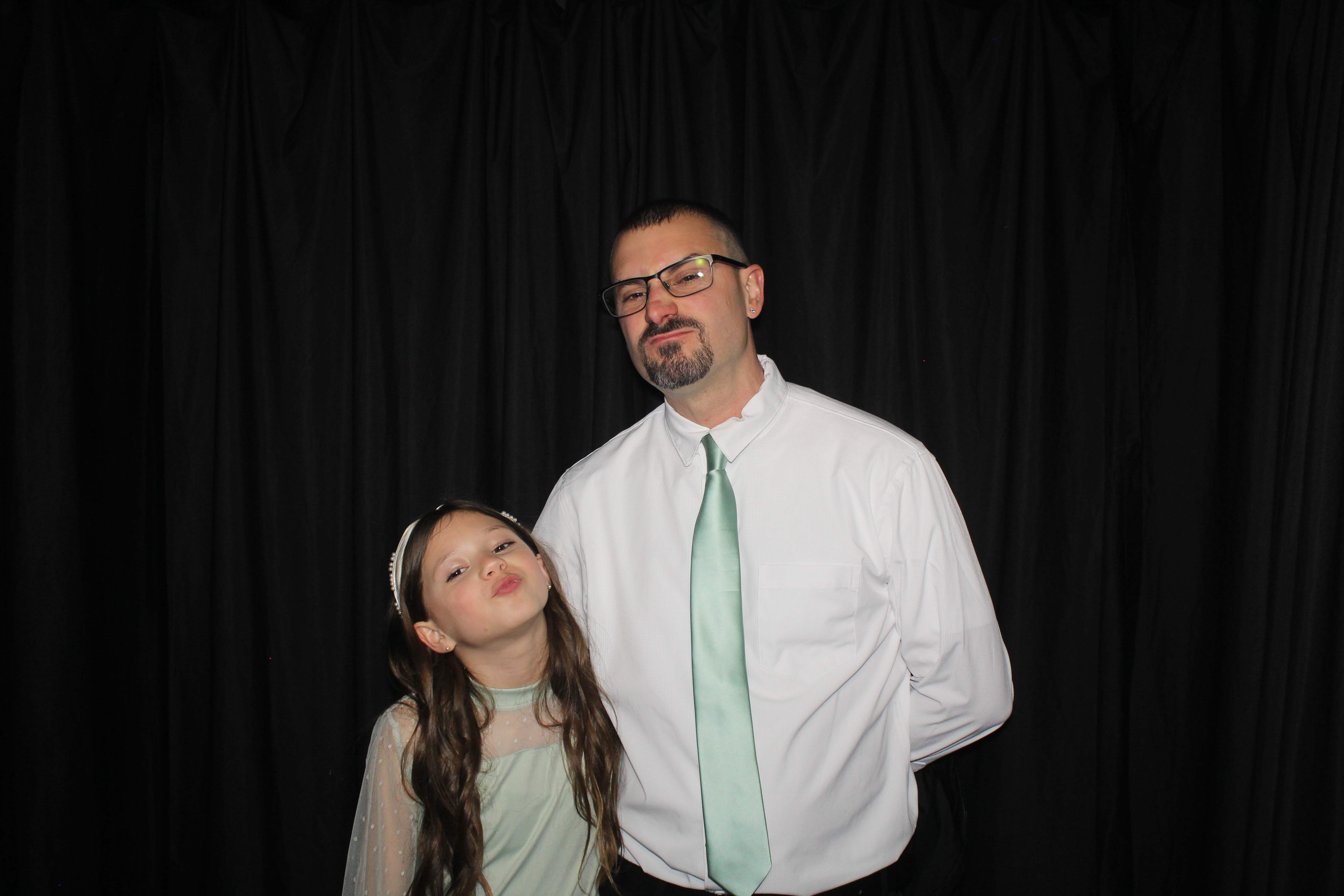 Brookwood Enchanted Father/Daughter Dance Part 2 | View more photos from the event at gallery.photoboothcincy.com/u/PhotoBoothCincy/Brookwood-Enchanted-FatherDaughter-Dance-Part-2