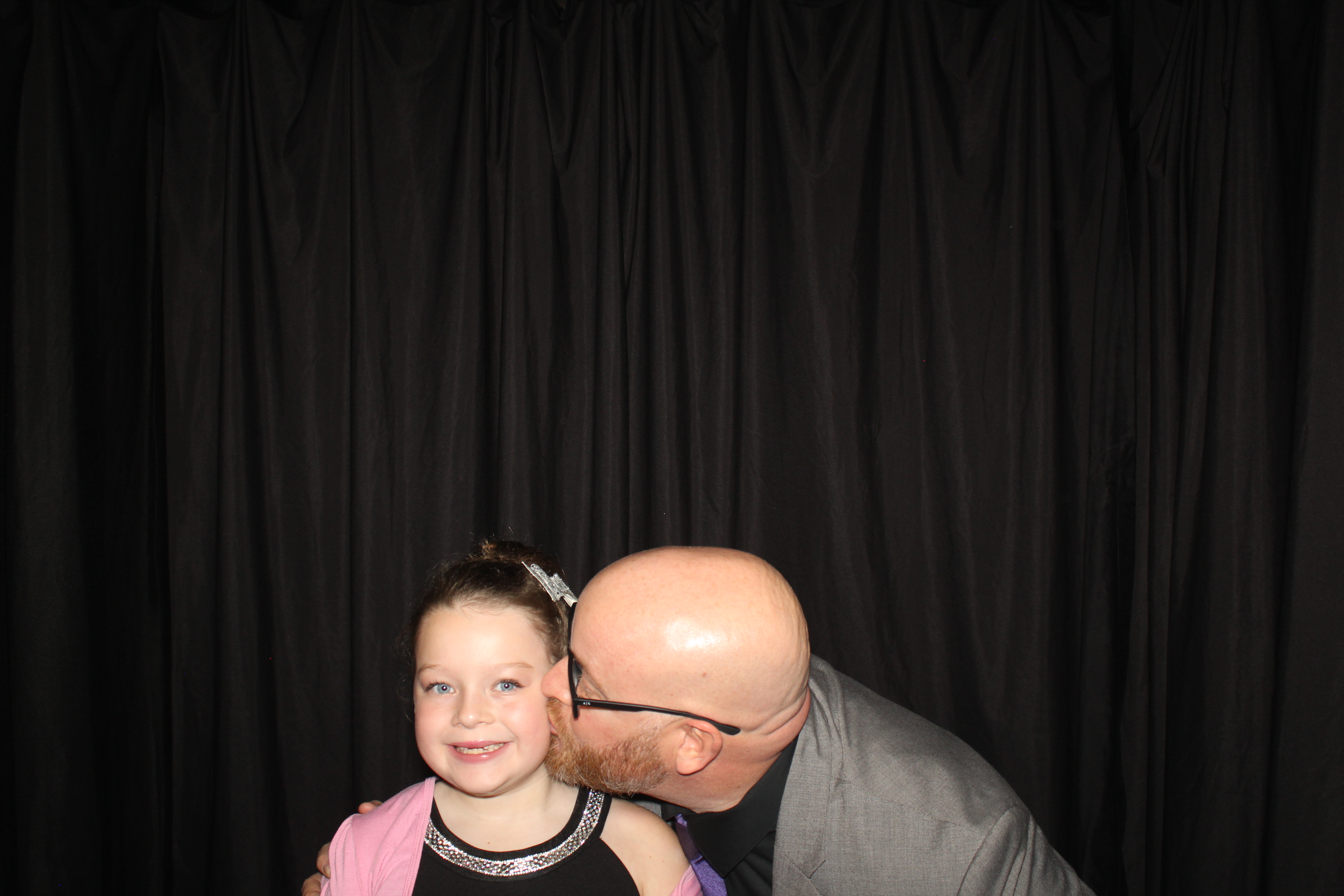 Brookwood Enchanted Father/Daughter Dance Part 2 | View more photos from the event at gallery.photoboothcincy.com/u/PhotoBoothCincy/Brookwood-Enchanted-FatherDaughter-Dance-Part-2