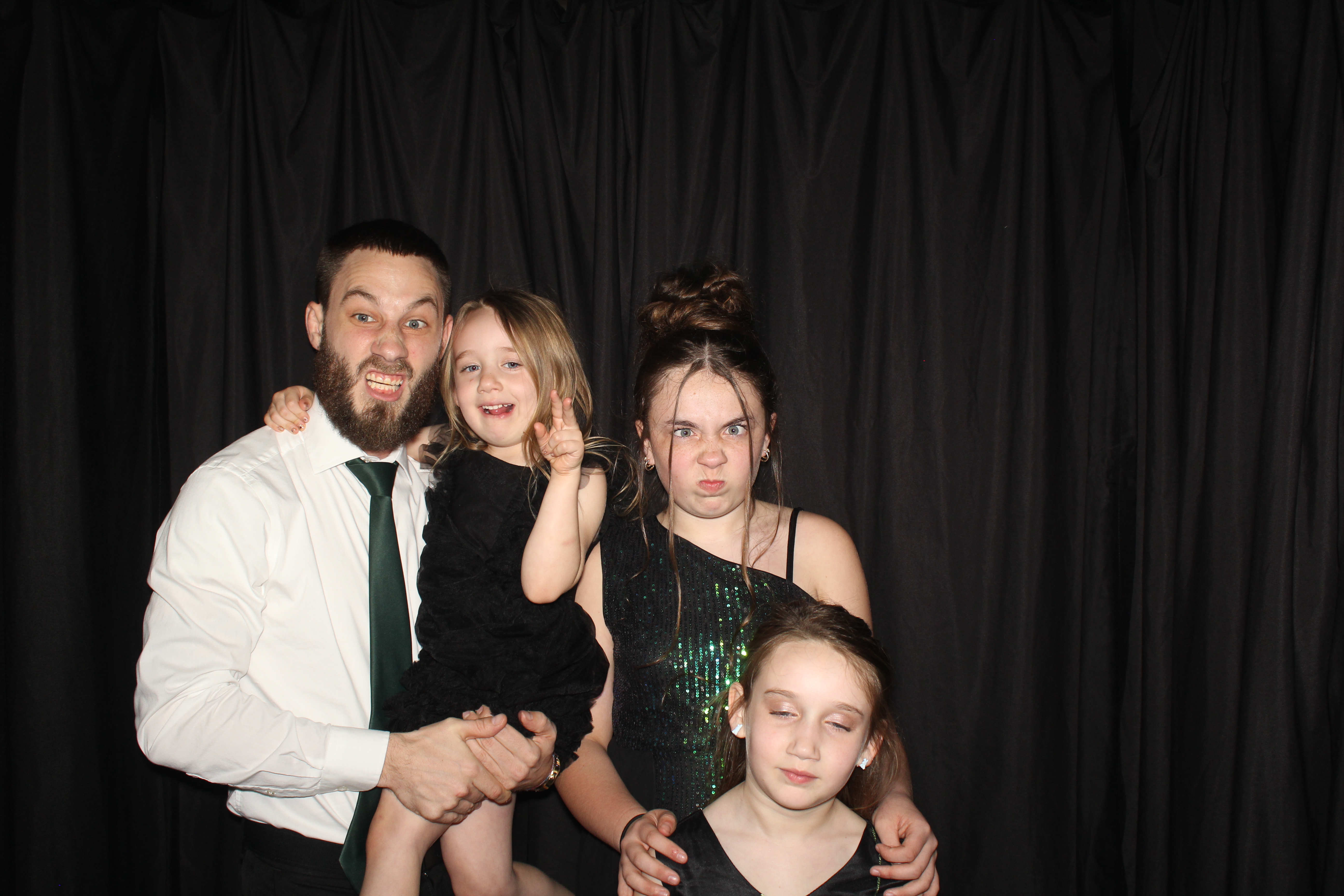 Brookwood Enchanted Father/Daughter Dance Part 2 | View more photos from the event at gallery.photoboothcincy.com/u/PhotoBoothCincy/Brookwood-Enchanted-FatherDaughter-Dance-Part-2