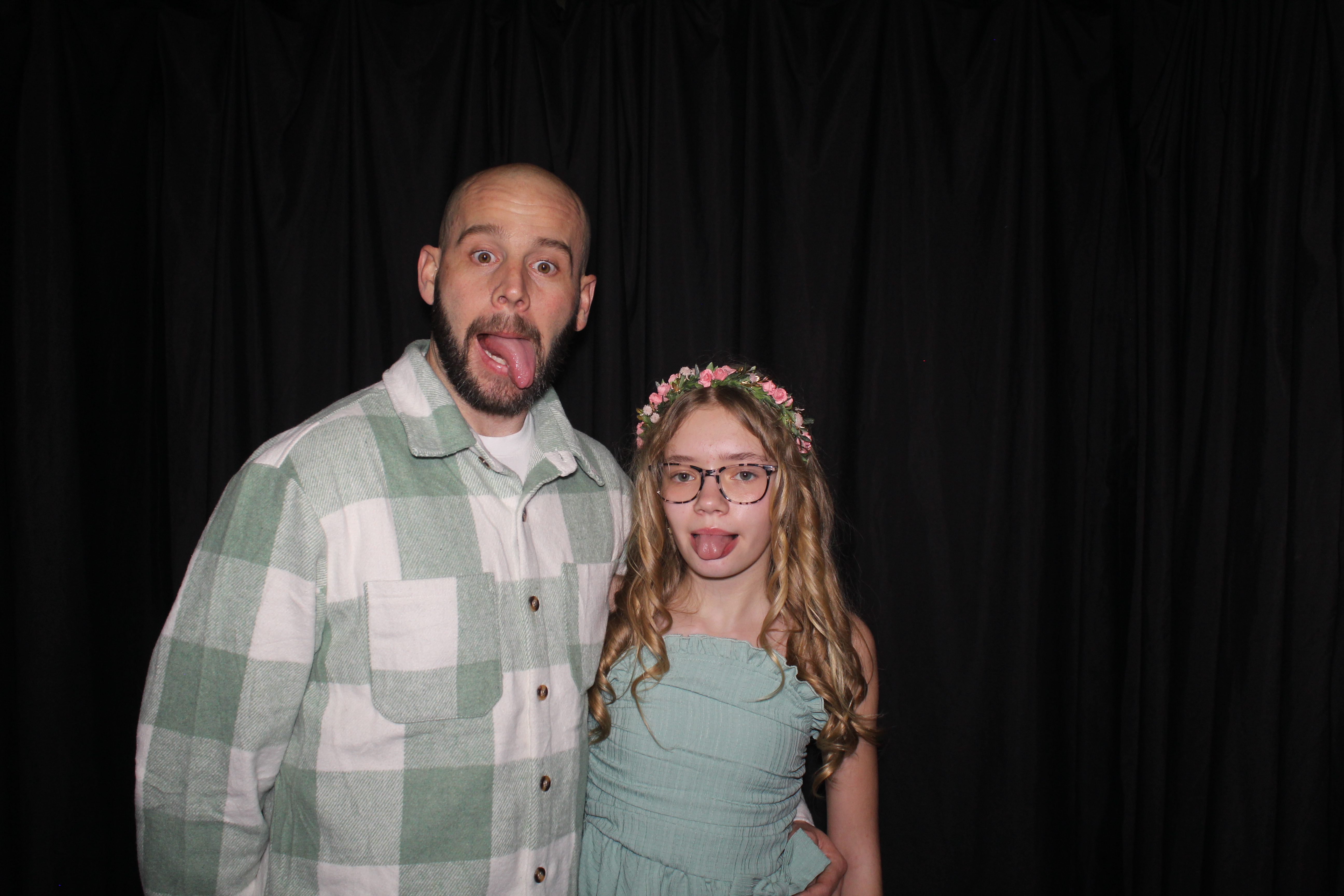 Brookwood Enchanted Father/Daughter Dance Part 2 | View more photos from the event at gallery.photoboothcincy.com/u/PhotoBoothCincy/Brookwood-Enchanted-FatherDaughter-Dance-Part-2