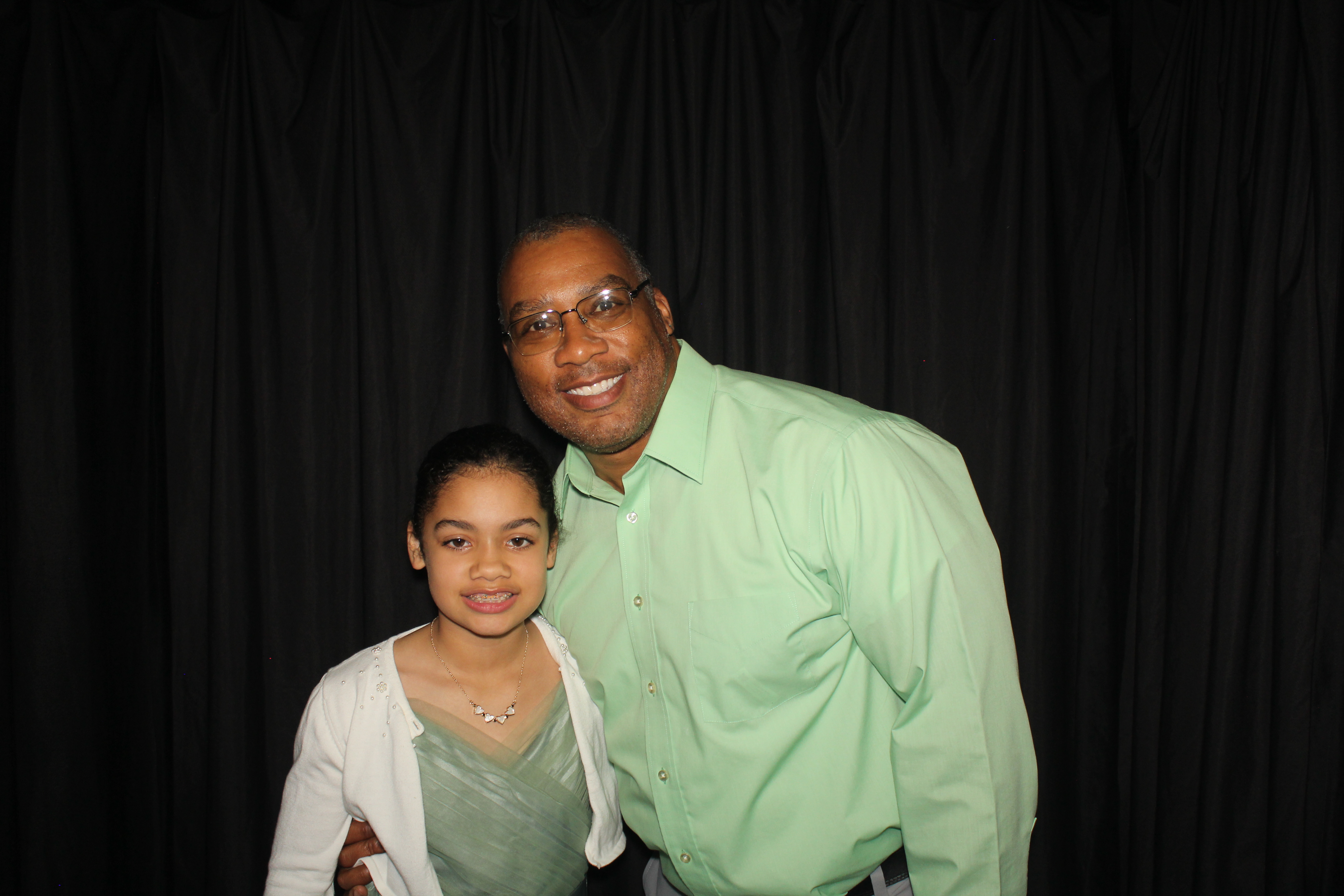 Brookwood Enchanted Father/Daughter Dance Part 2 | View more photos from the event at gallery.photoboothcincy.com/u/PhotoBoothCincy/Brookwood-Enchanted-FatherDaughter-Dance-Part-2