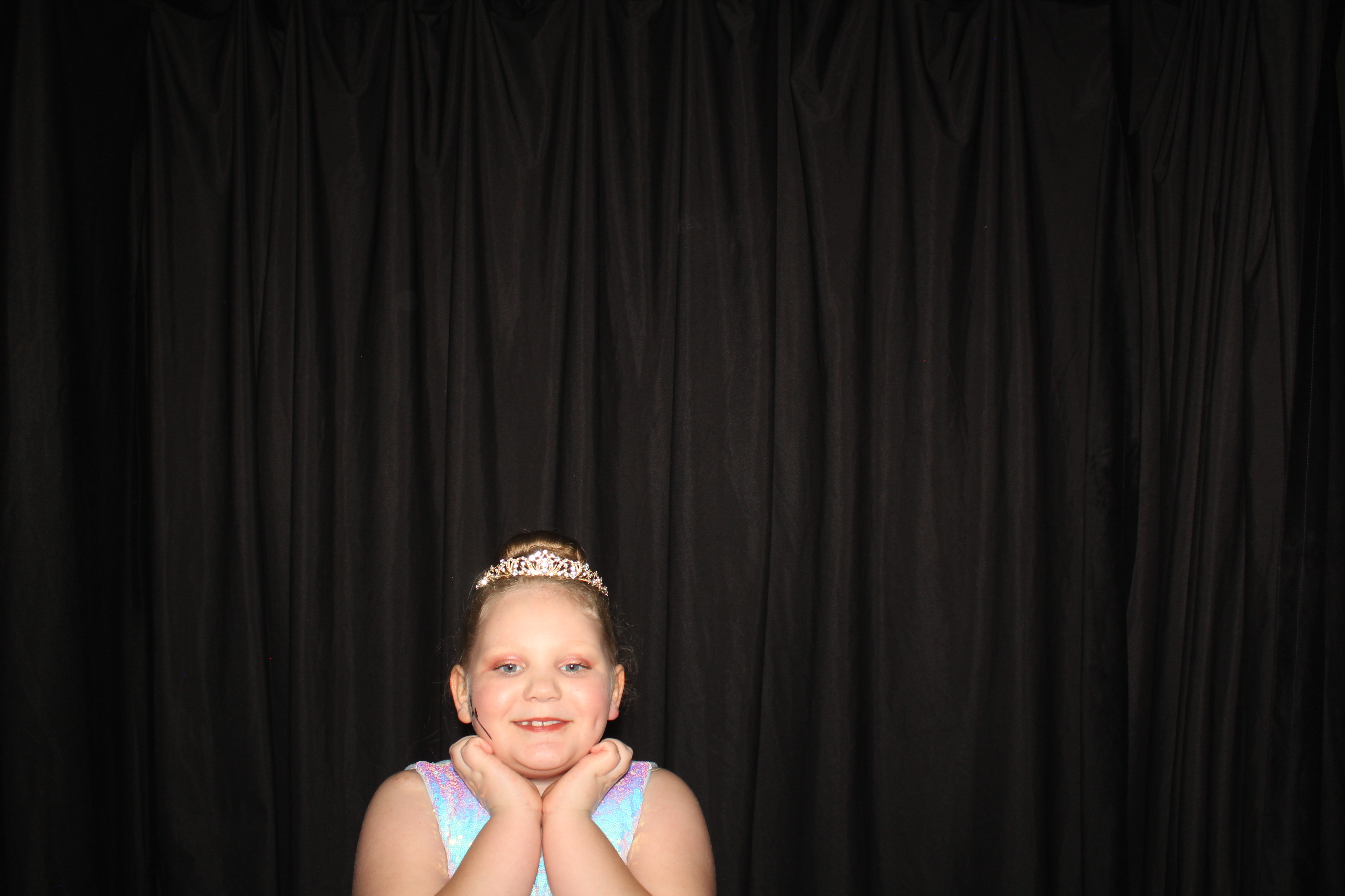 Brookwood Enchanted Father/Daughter Dance Part 2 | View more photos from the event at gallery.photoboothcincy.com/u/PhotoBoothCincy/Brookwood-Enchanted-FatherDaughter-Dance-Part-2