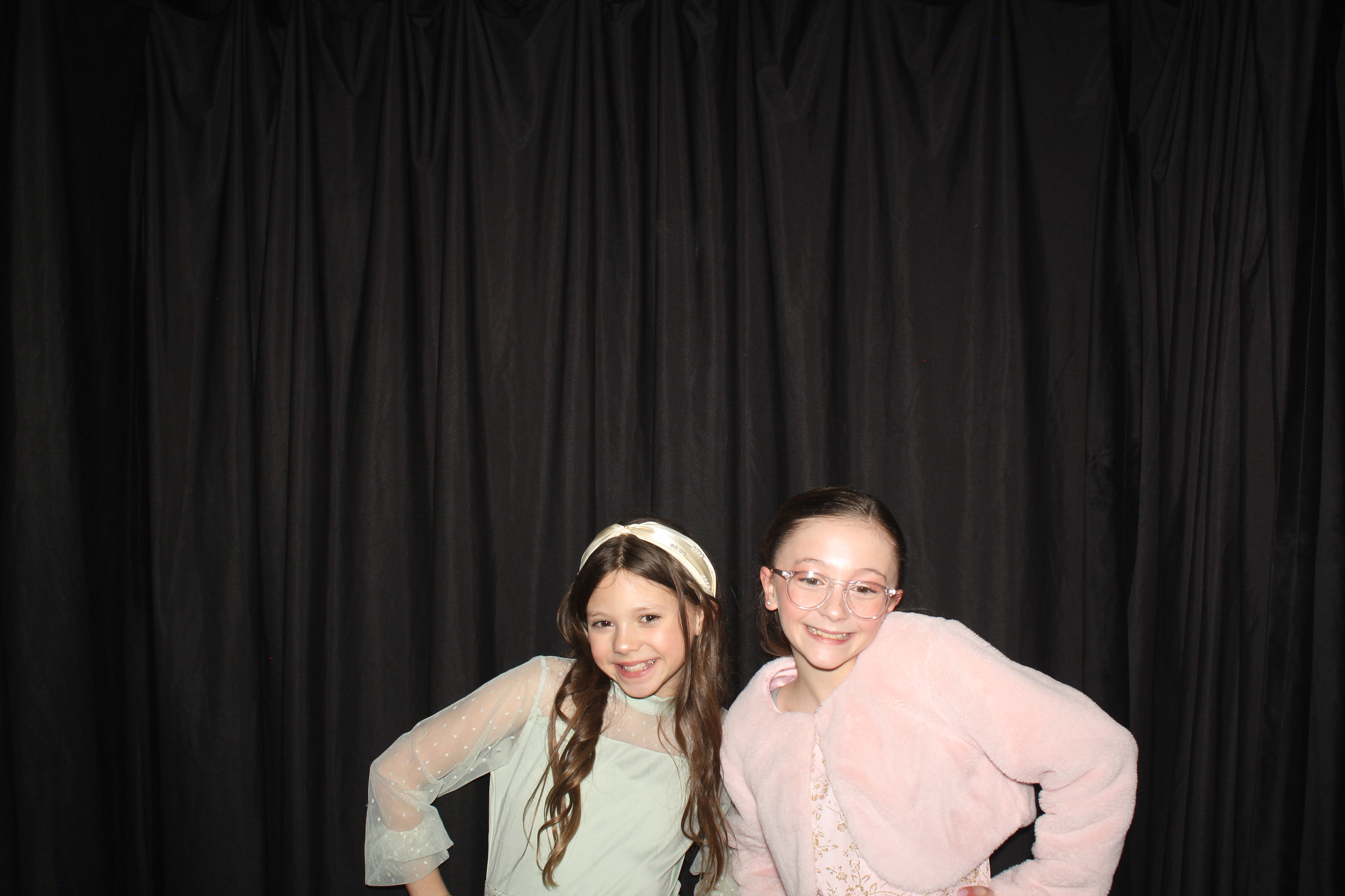 Brookwood Enchanted Father/Daughter Dance Part 2 | View more photos from the event at gallery.photoboothcincy.com/u/PhotoBoothCincy/Brookwood-Enchanted-FatherDaughter-Dance-Part-2