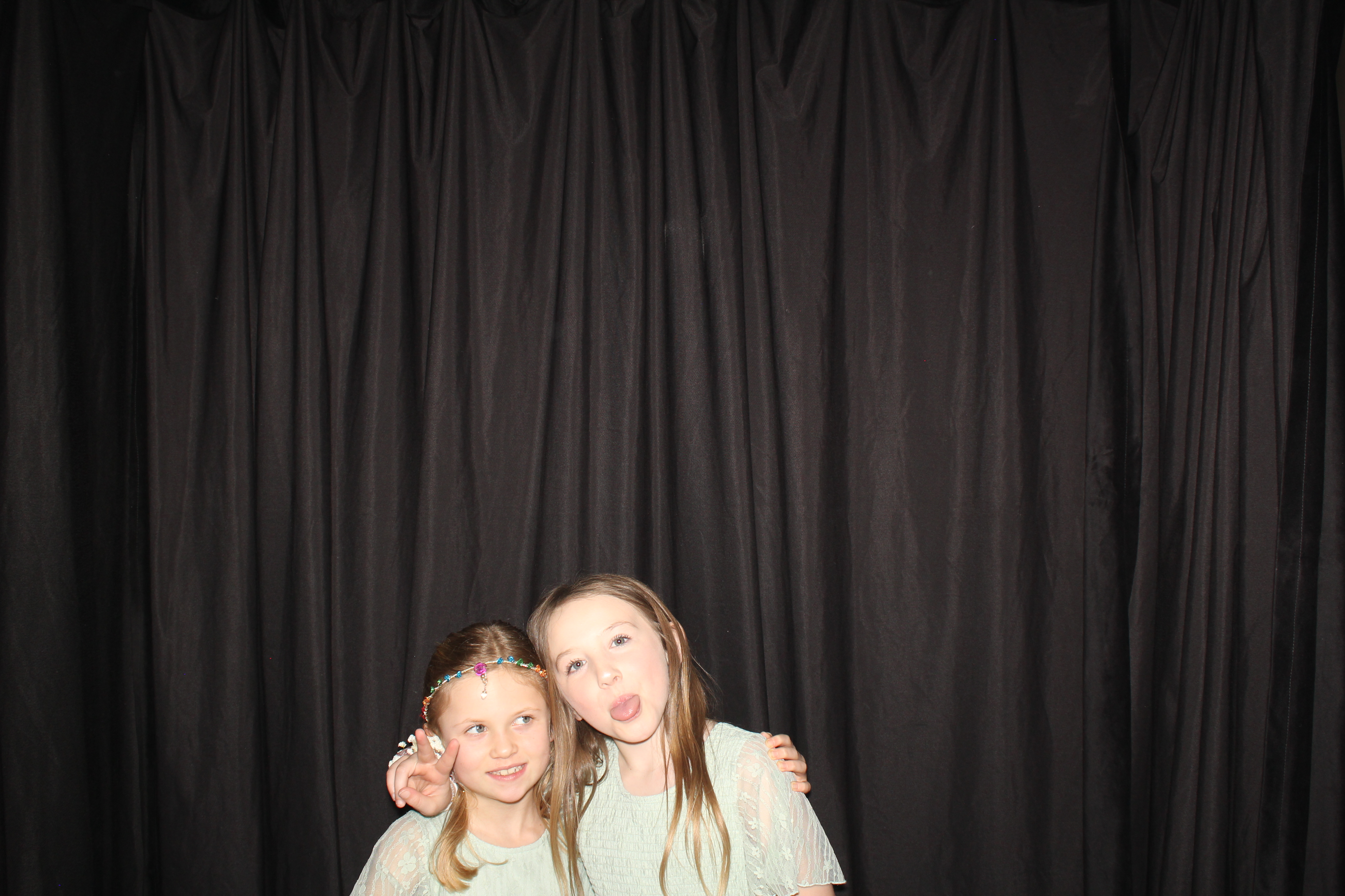 Brookwood Enchanted Father/Daughter Dance Part 2 | View more photos from the event at gallery.photoboothcincy.com/u/PhotoBoothCincy/Brookwood-Enchanted-FatherDaughter-Dance-Part-2