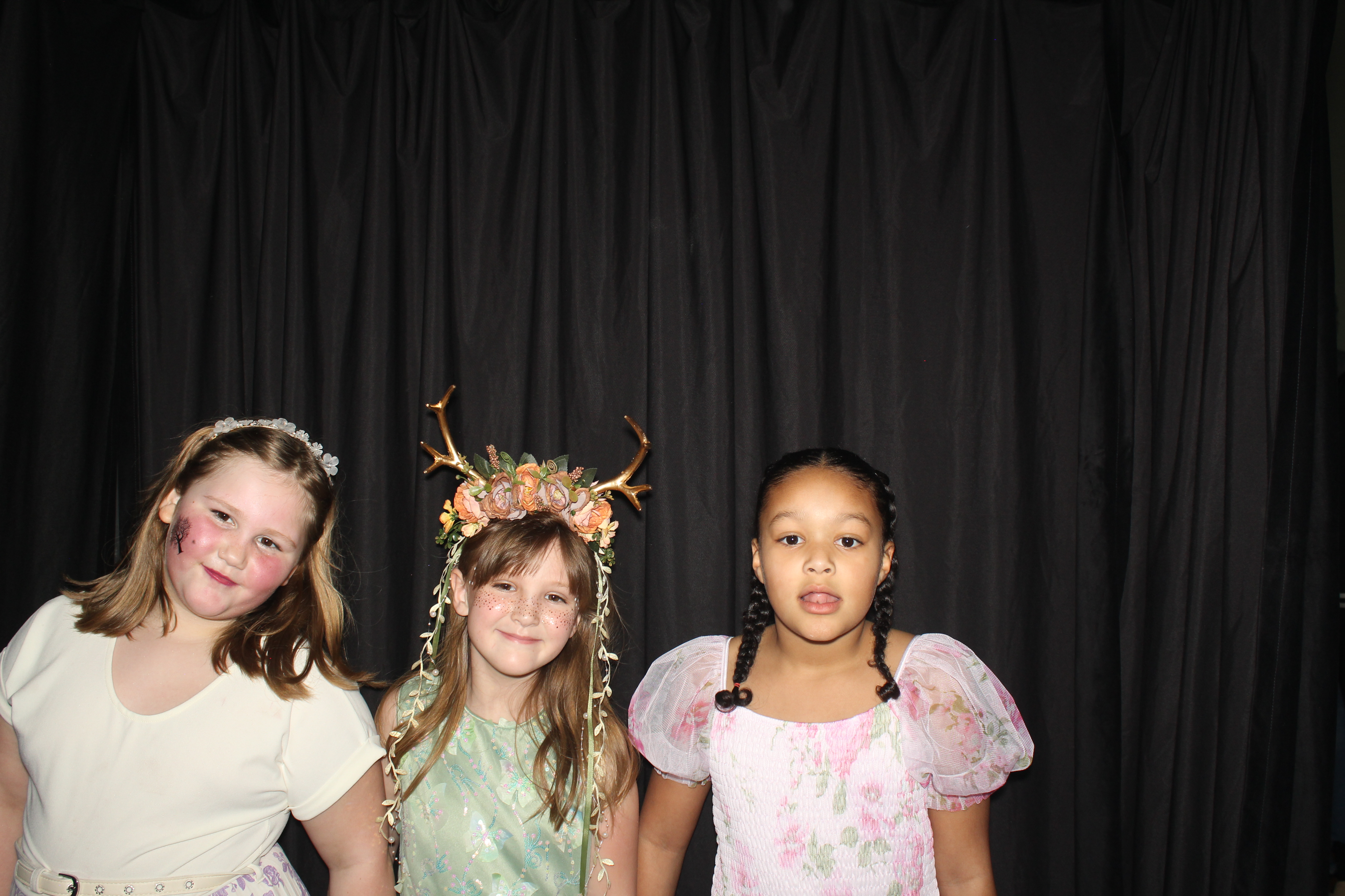 Brookwood Enchanted Father/Daughter Dance Part 2 | View more photos from the event at gallery.photoboothcincy.com/u/PhotoBoothCincy/Brookwood-Enchanted-FatherDaughter-Dance-Part-2