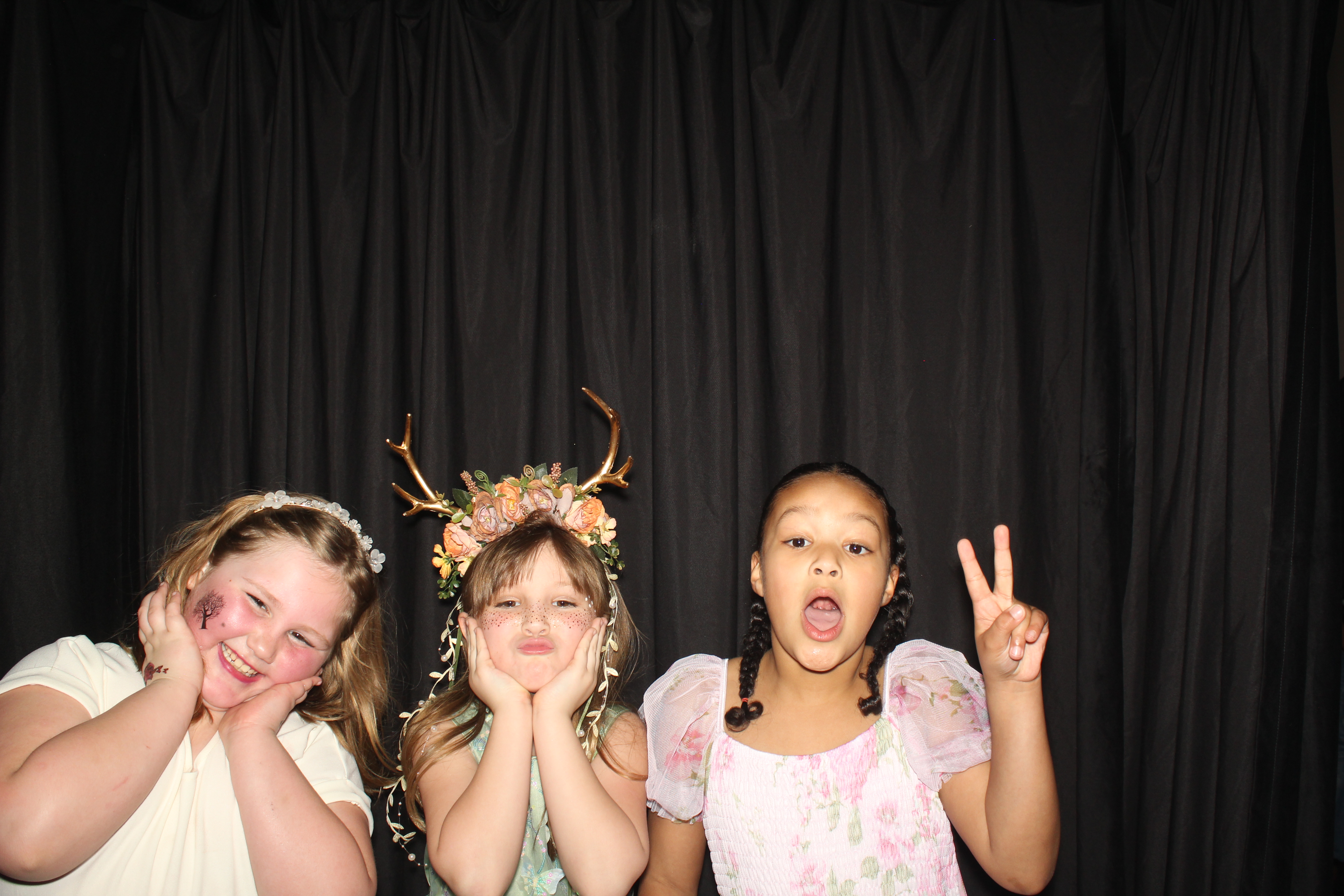 Brookwood Enchanted Father/Daughter Dance Part 2 | View more photos from the event at gallery.photoboothcincy.com/u/PhotoBoothCincy/Brookwood-Enchanted-FatherDaughter-Dance-Part-2
