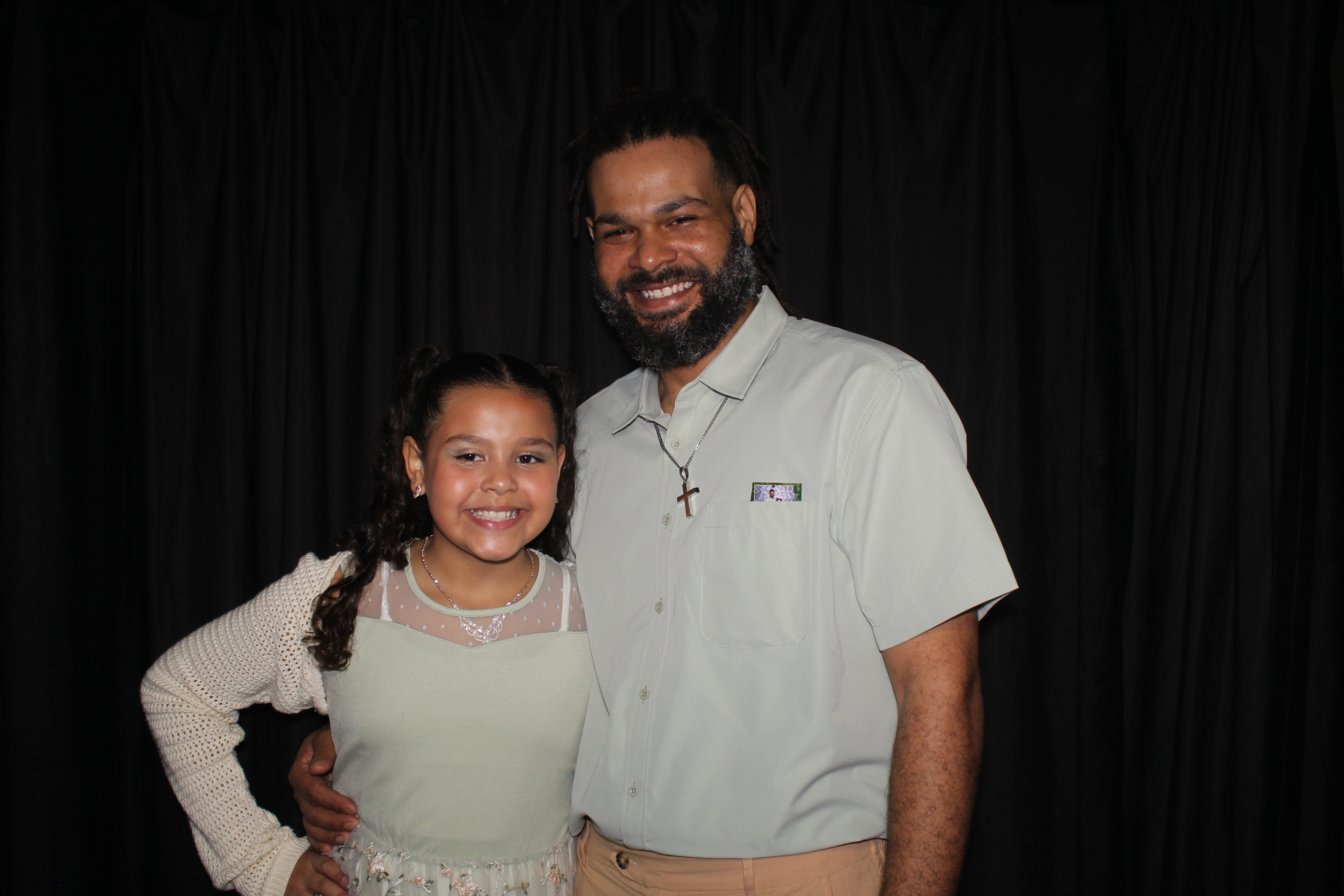 Brookwood Enchanted Father/Daughter Dance Part 2 | View more photos from the event at gallery.photoboothcincy.com/u/PhotoBoothCincy/Brookwood-Enchanted-FatherDaughter-Dance-Part-2