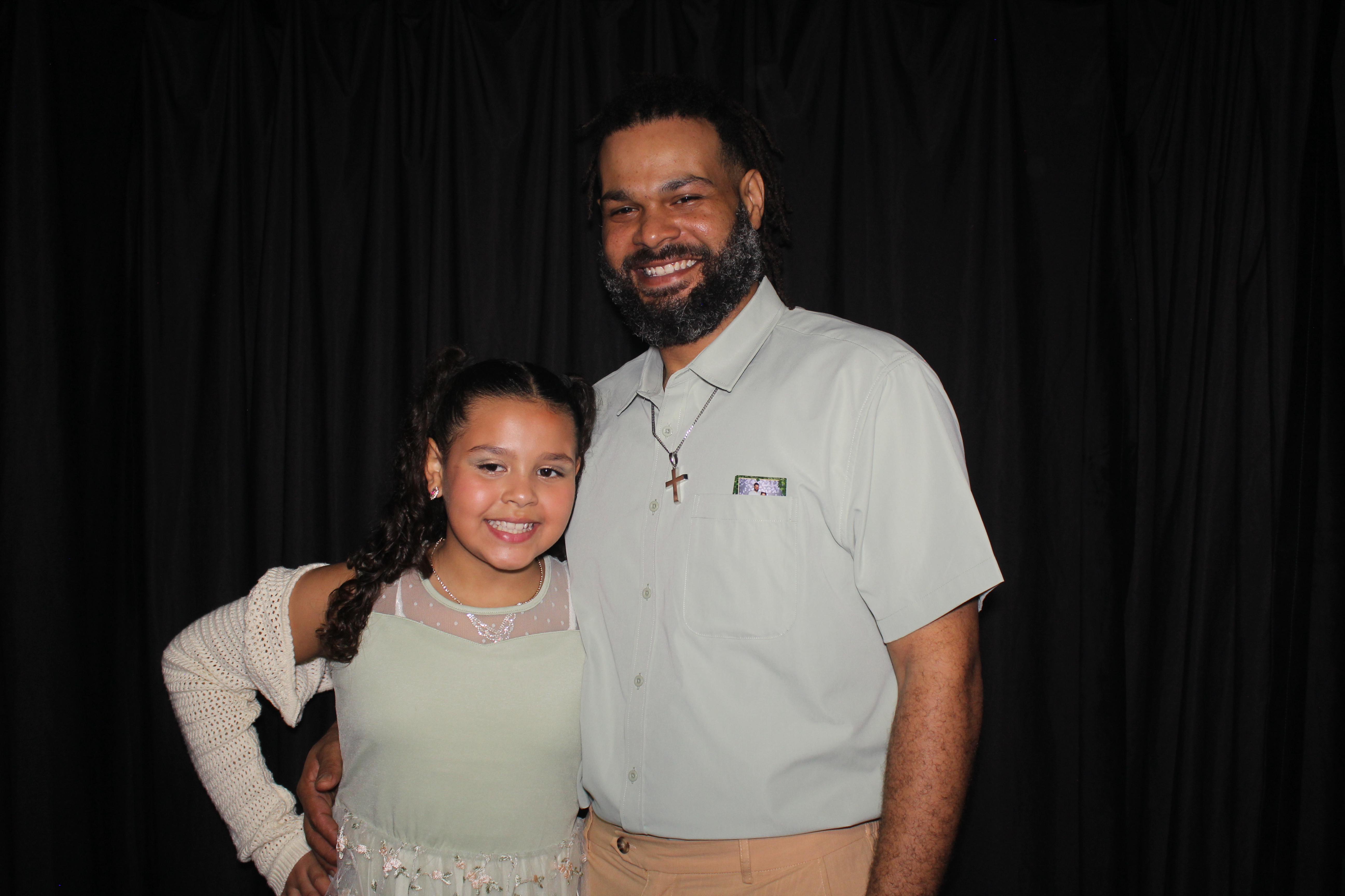 Brookwood Enchanted Father/Daughter Dance Part 2 | View more photos from the event at gallery.photoboothcincy.com/u/PhotoBoothCincy/Brookwood-Enchanted-FatherDaughter-Dance-Part-2